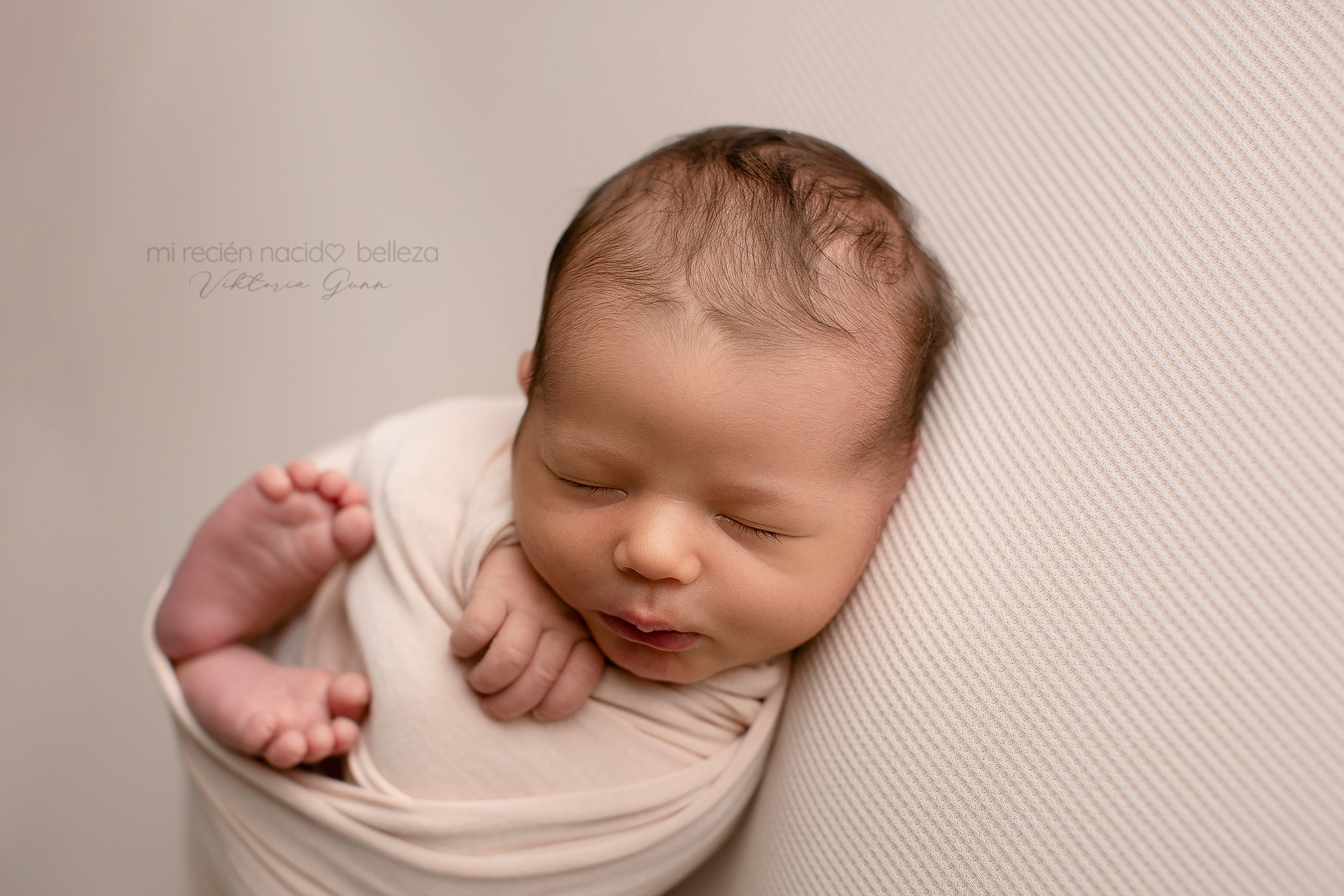 Новорожденные. Фотограф в Испании: Бенисса, Кальпе, Бенидорм, Аликанте Виктория Гунн