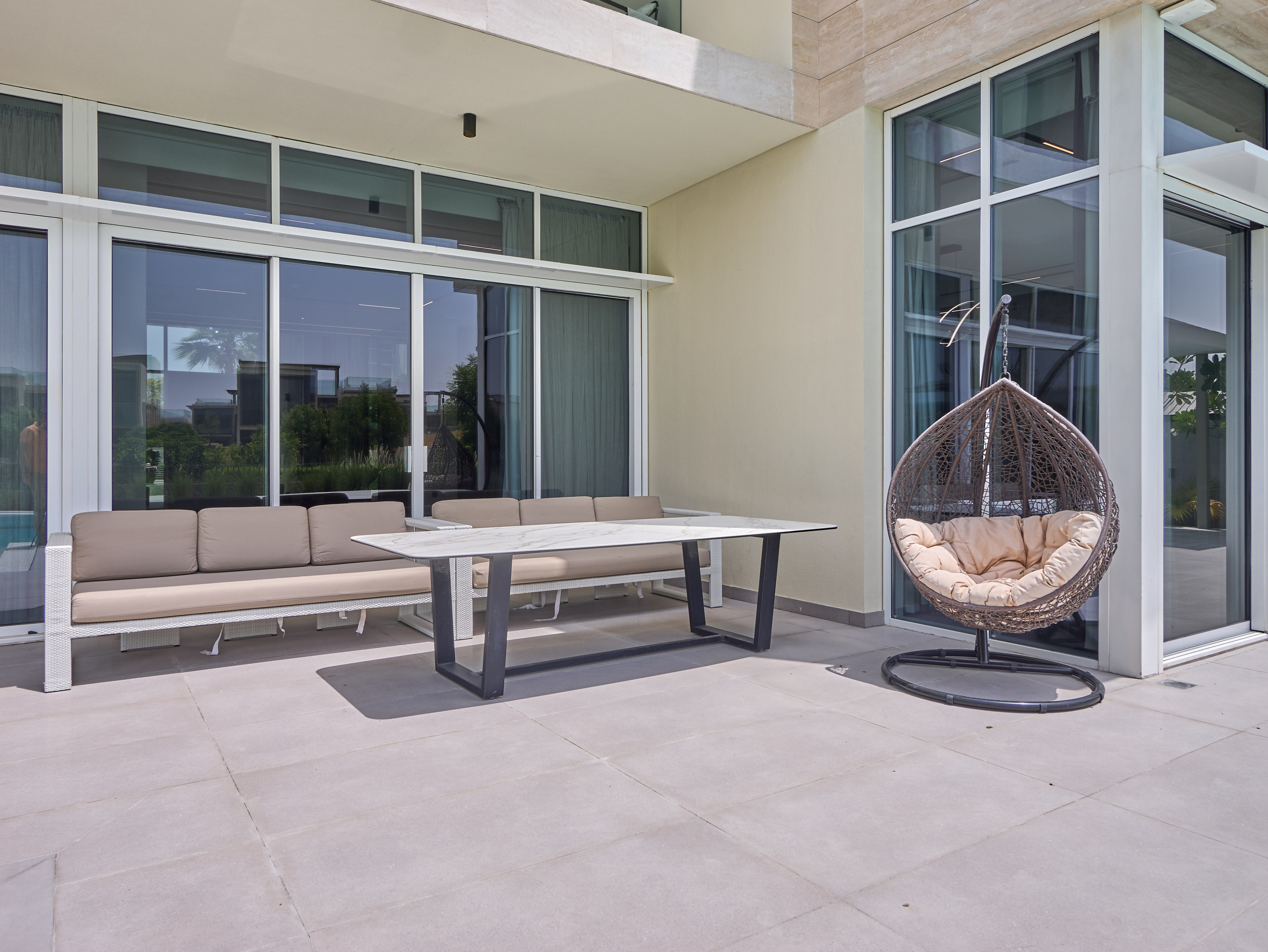 Real Estate Photography in Dubai — Interior & Villa Photos for Bayut, Airbnb, Property Finder. Hotel Photographer in Dubai — Interiors & Commercial by Oleg Novikov