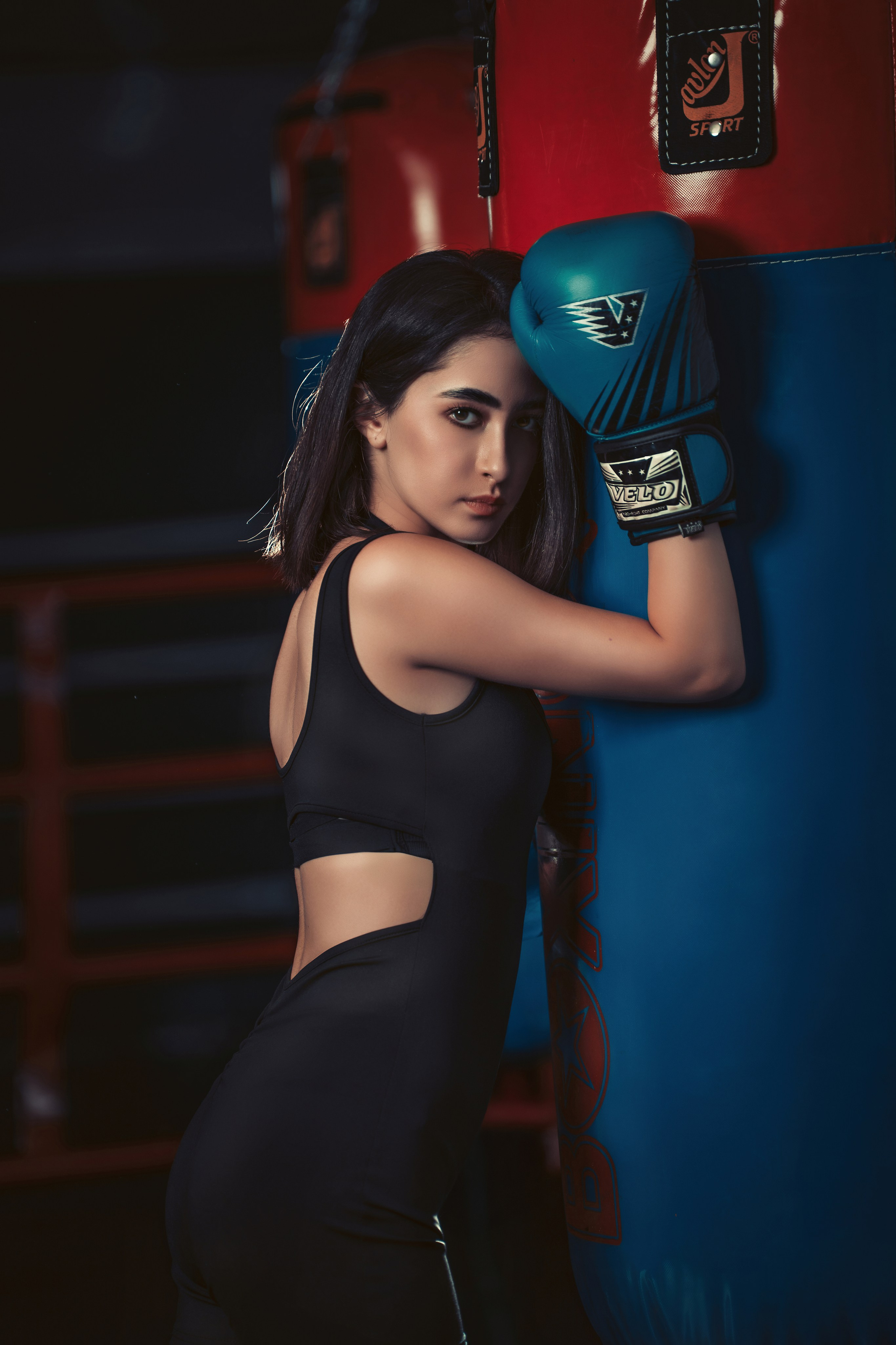 Kamila M. Nifty photography — коммерческий и портретный фотограф в Ташкенте. Студийная и выездная съёмка