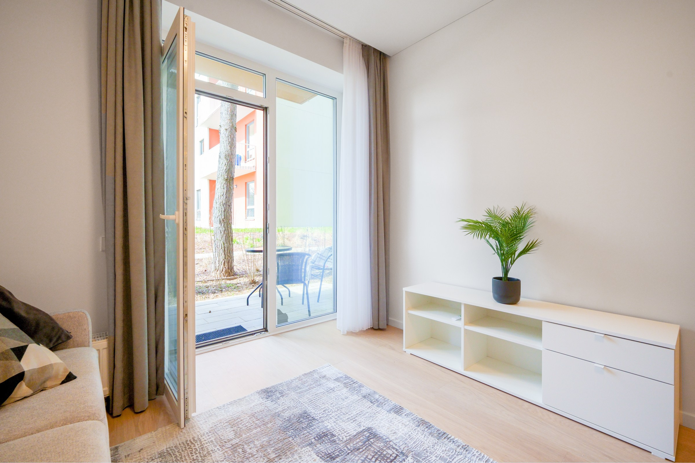 Baltupio g. 63. Elina Sapiega fotografė Vilniuje