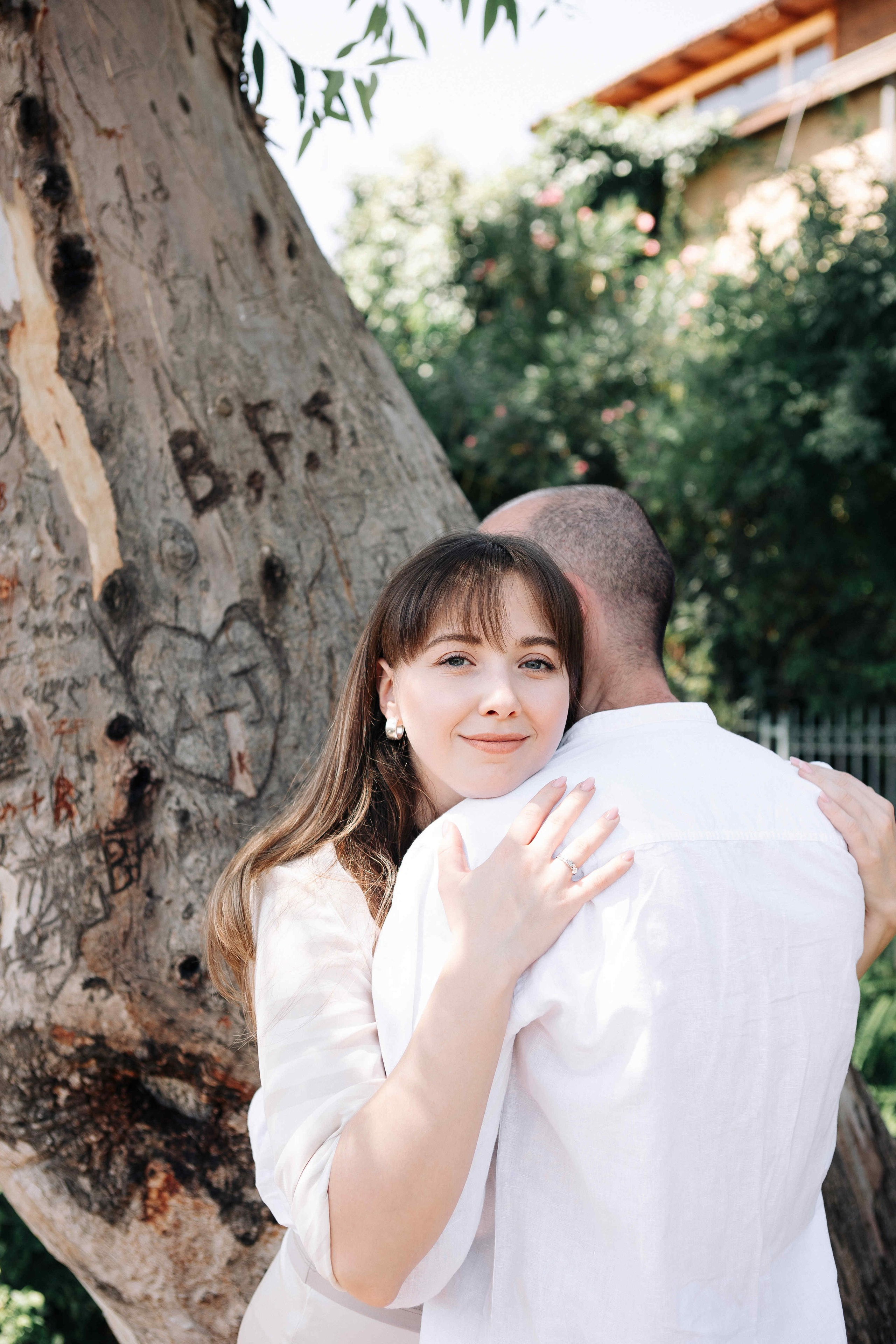 A MONTH AFTER THE WEDDING (morning). PHOTOGRAPHER IN ISRAEL