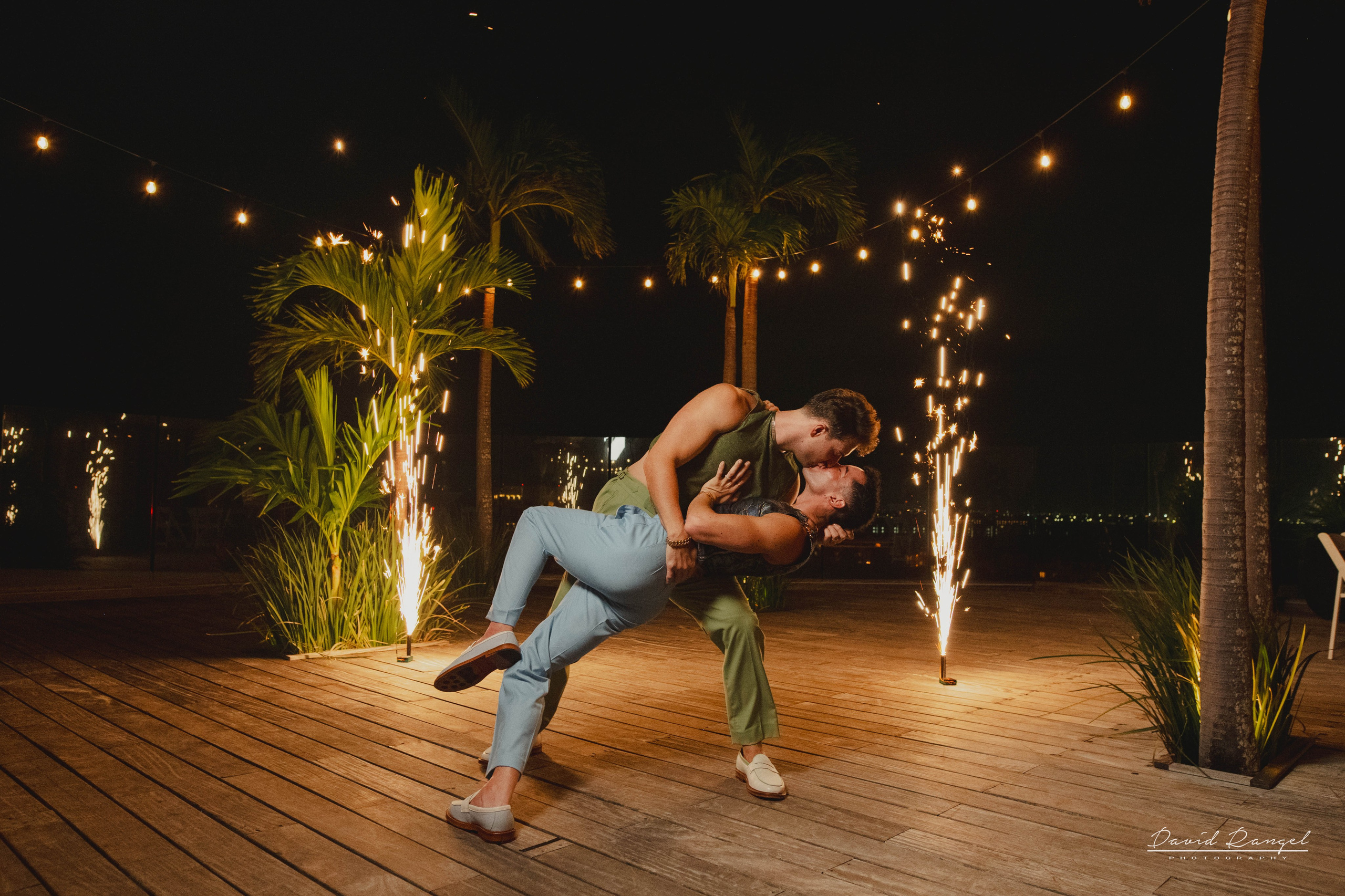 Classic Weddings. Destination wedding photographer based in Cancun and Riviera Maya with service worldwide