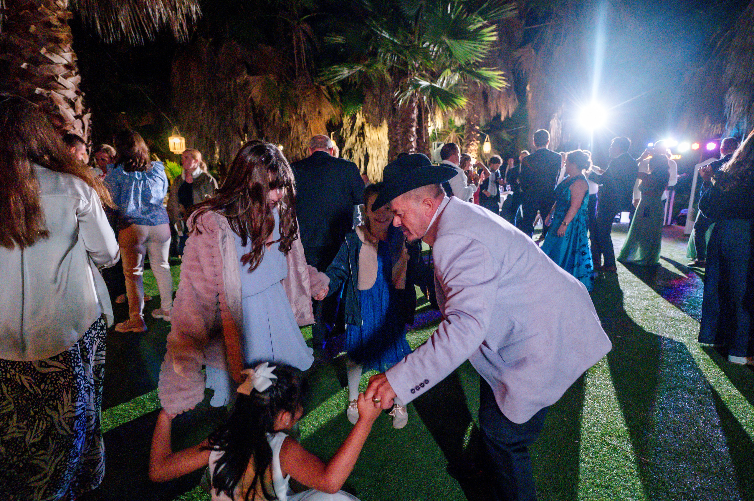 BYZO MEDIA. PETRU BYZO - family and children photographer in ROMANIA