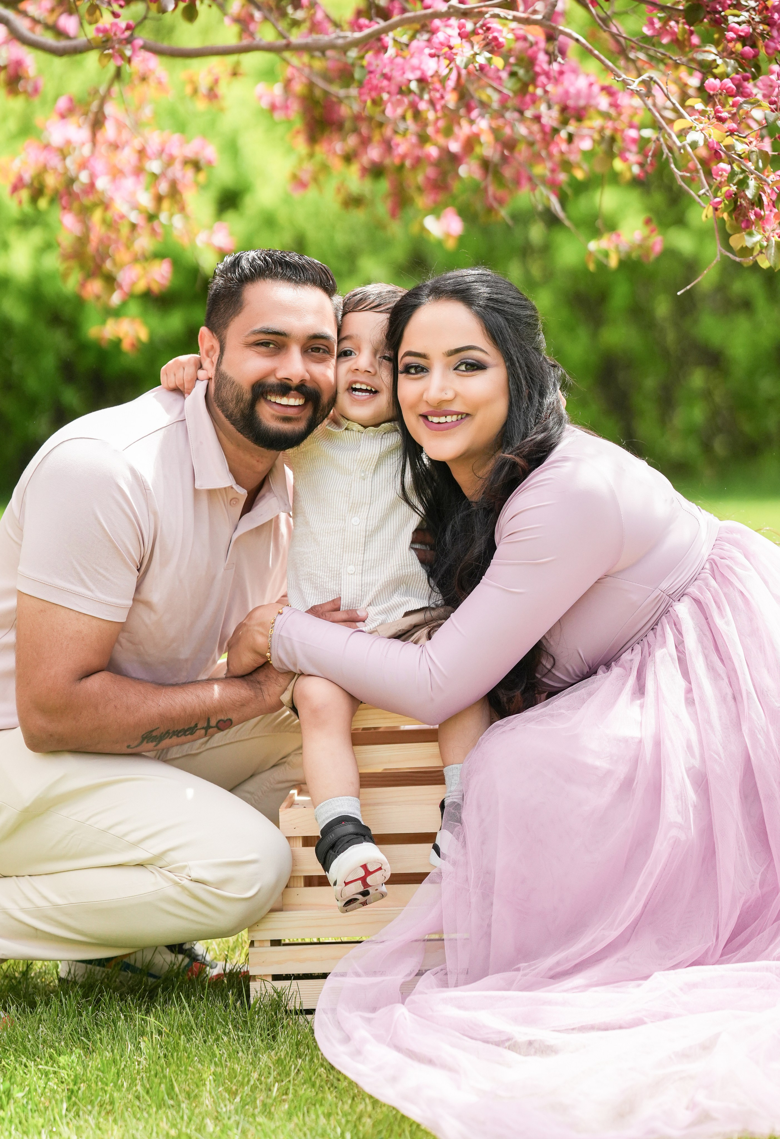 Spring Photo Day. Pashynska Photography | Calgary Wedding & Family Photographer