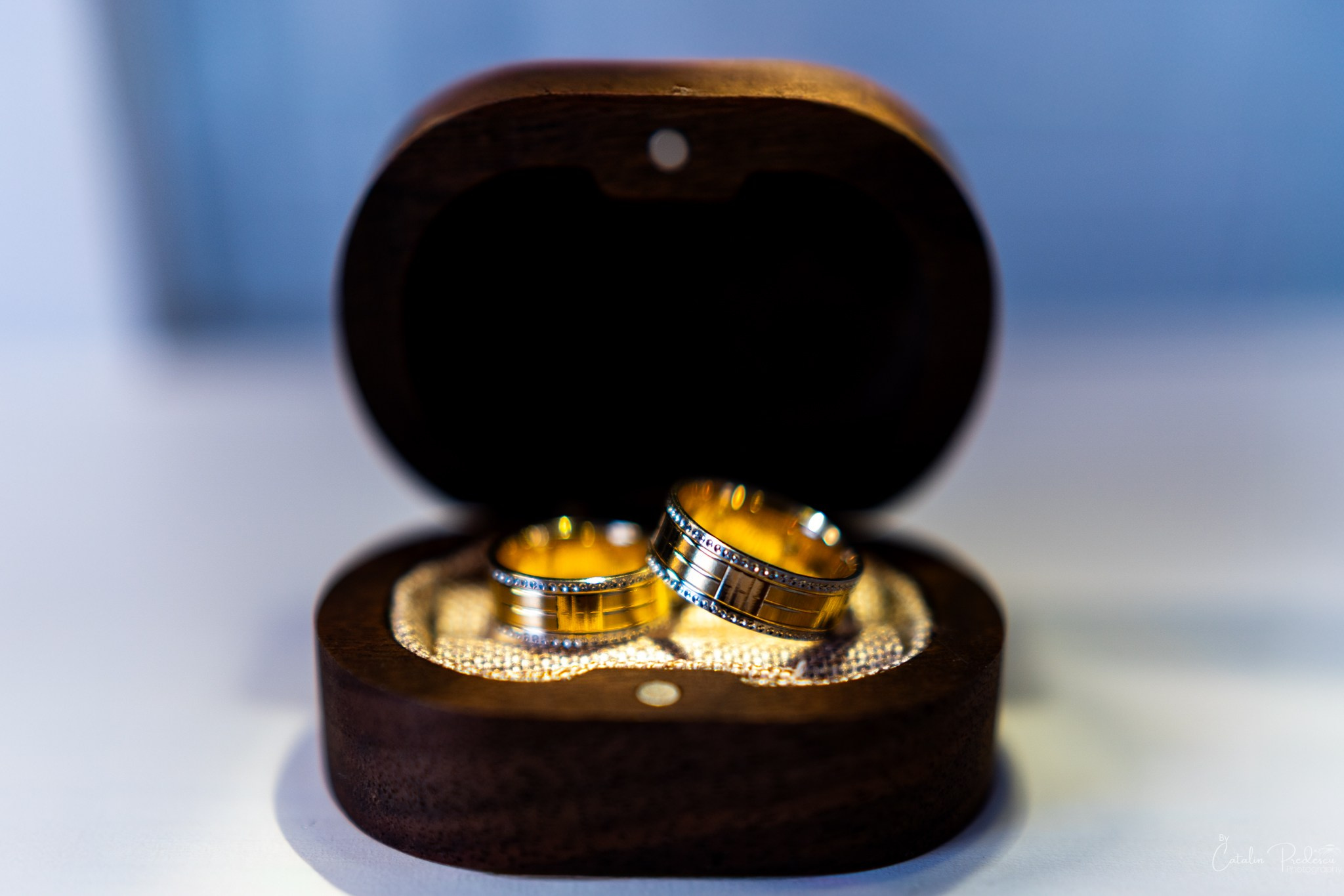 Elena si Daniel Barbu. Event, portrait, and lifestyle photographer