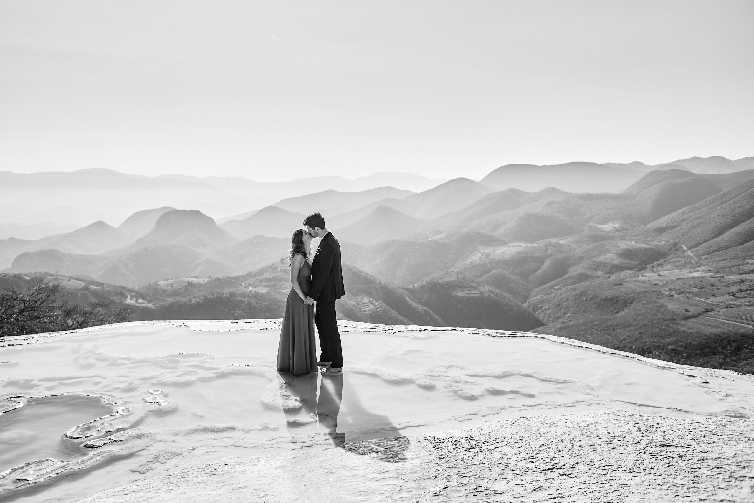 Love in Mexico. Amazing photo session at a time convenient for you. Y