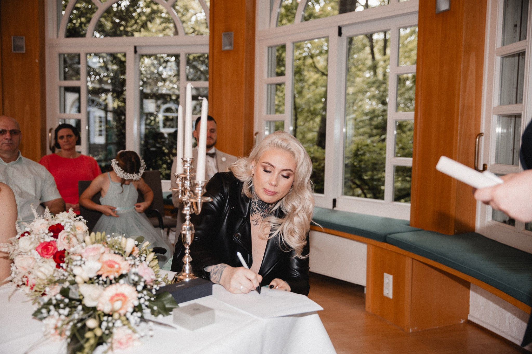 PEGGY & DENNIS | FLETCHER WALDHOTEL NORDRHEIN-WESTFALEN. Photographer in Bochum Dolia Halyna