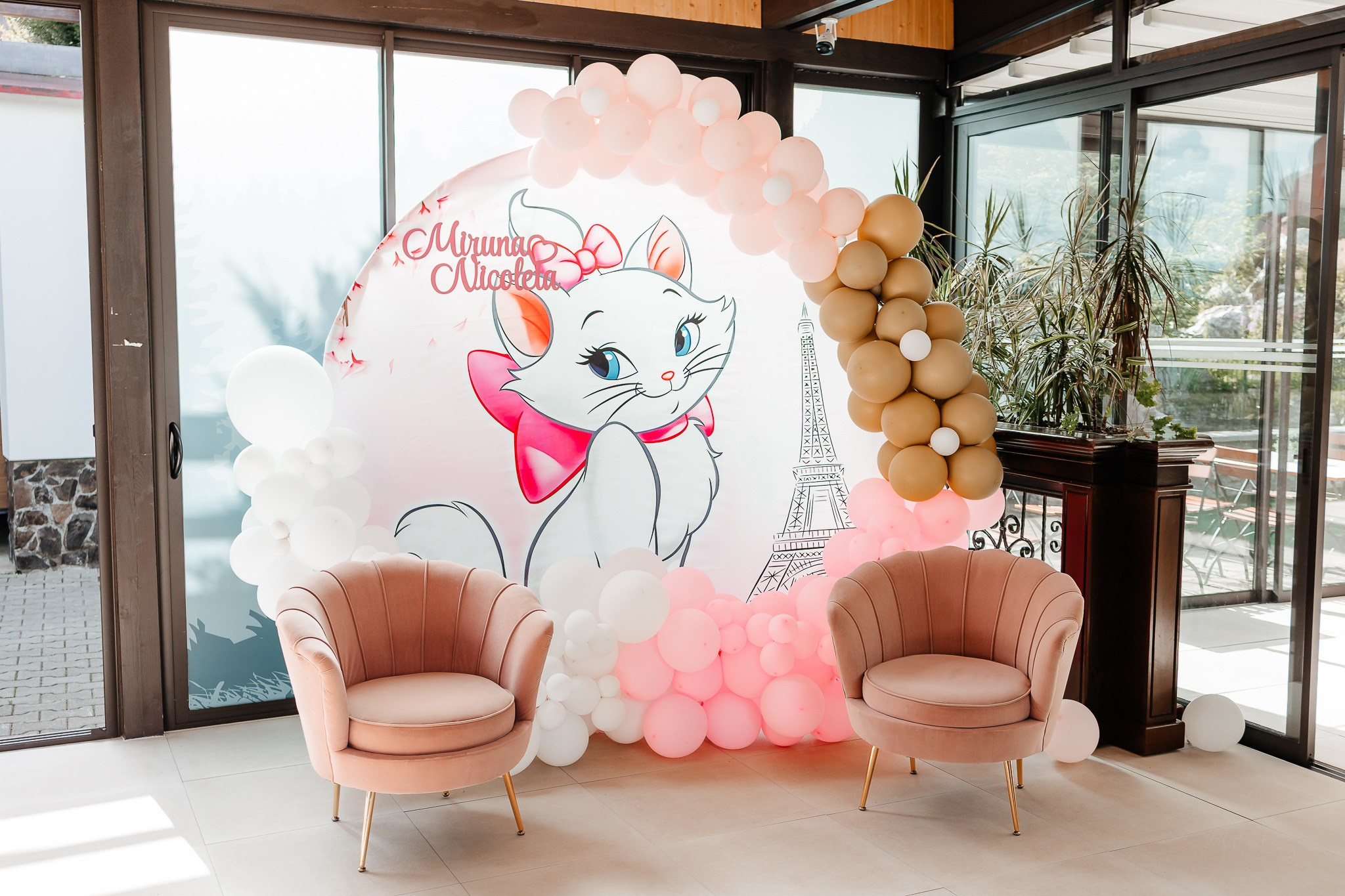 Miruna-Nicoleta. FotoACTIV.ro - Imaginea ta contează