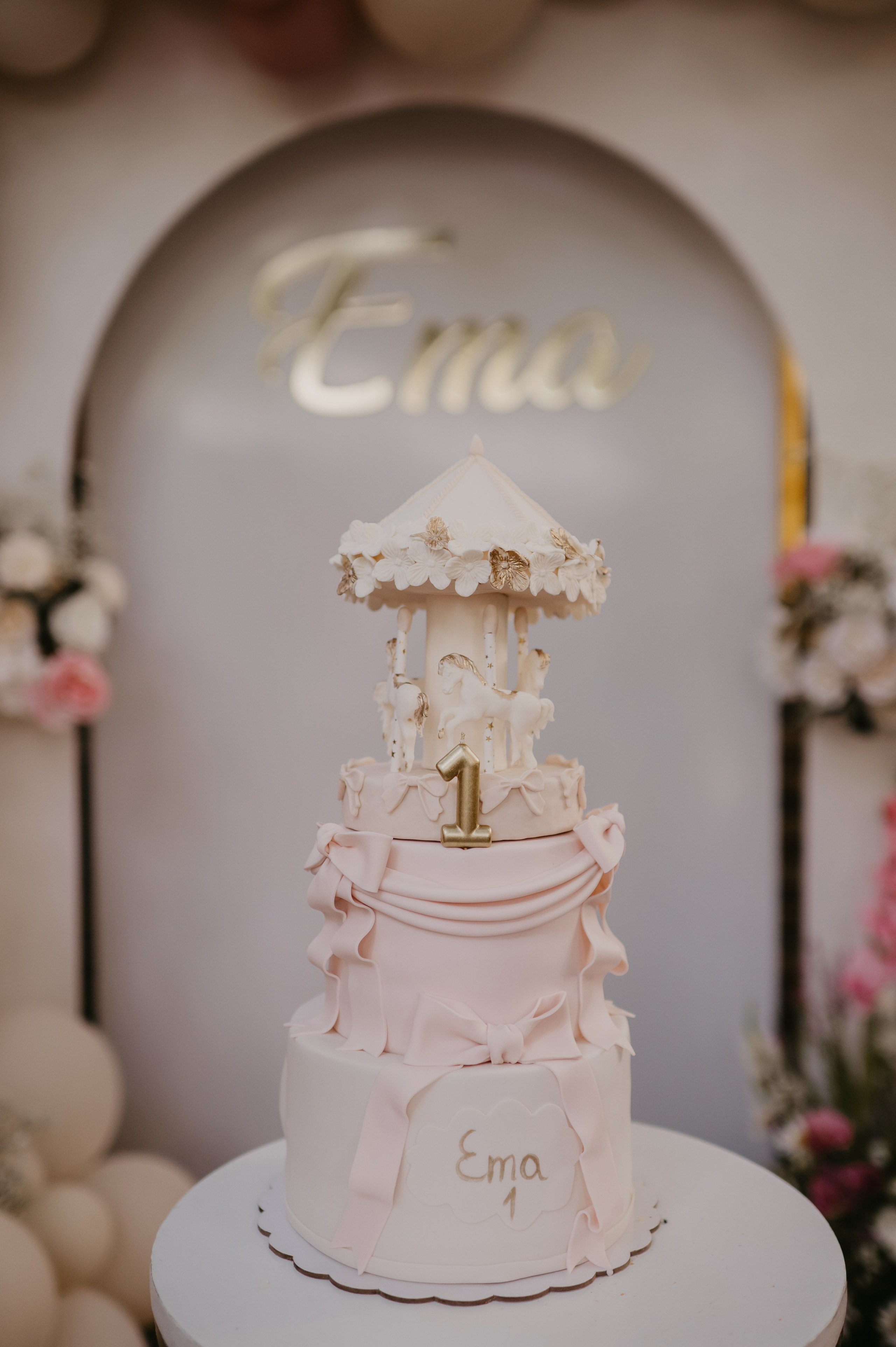 Emin prvi. Ana Sladojevic