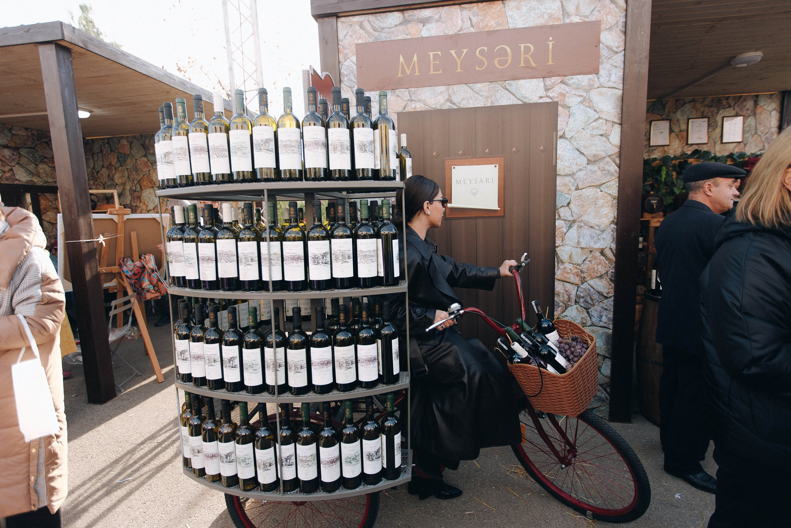 MEYSARI WINE FESTIVAL. Wedding&Event photographer Ismail Rzayev in Baku