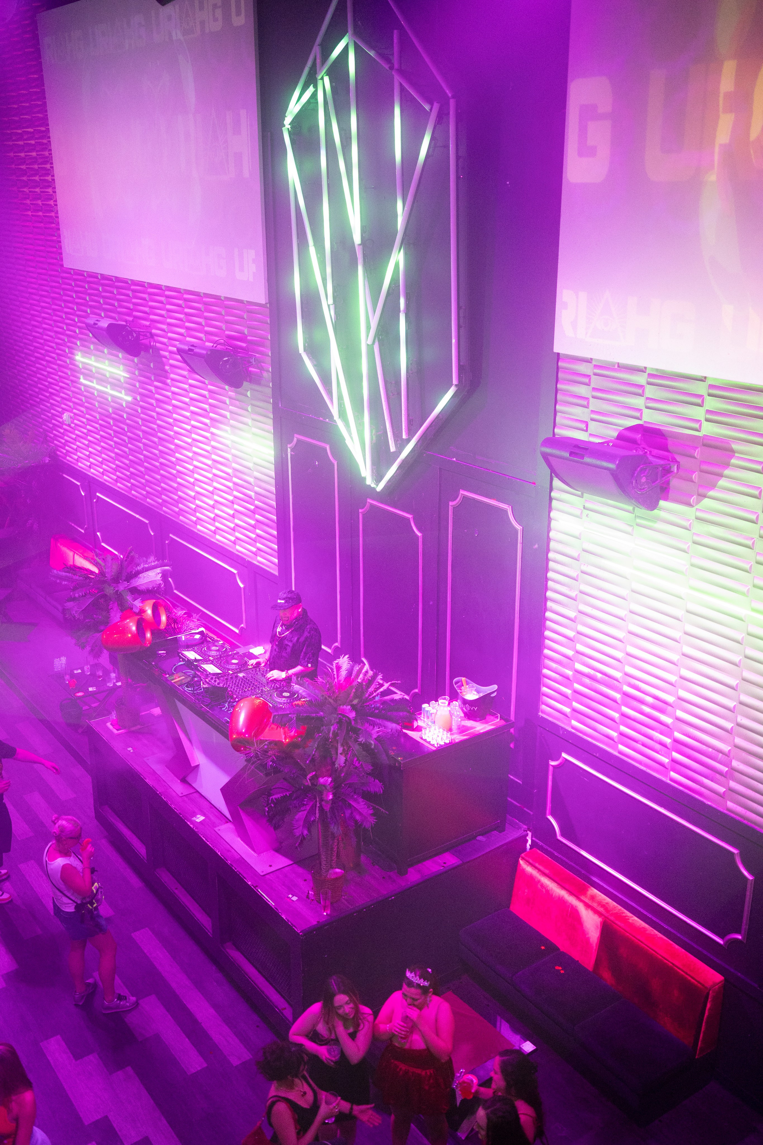 Aliens On Mushrooms & INVY Present: Shiba San. Ke’Ondris