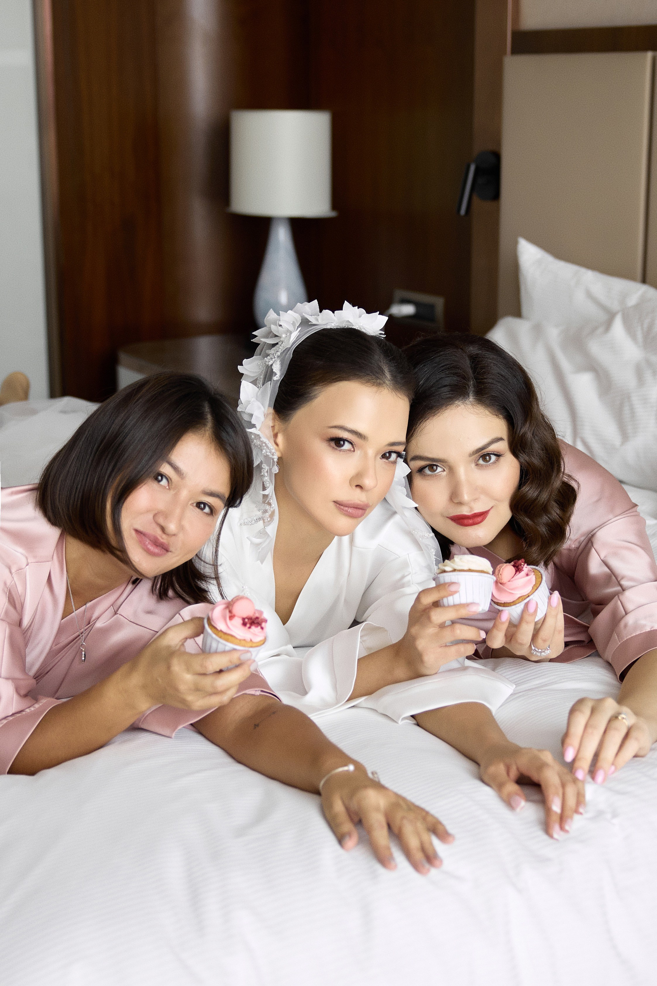 Bonu's bride's morning. Анна Канаки — семейный и свадебный фотограф