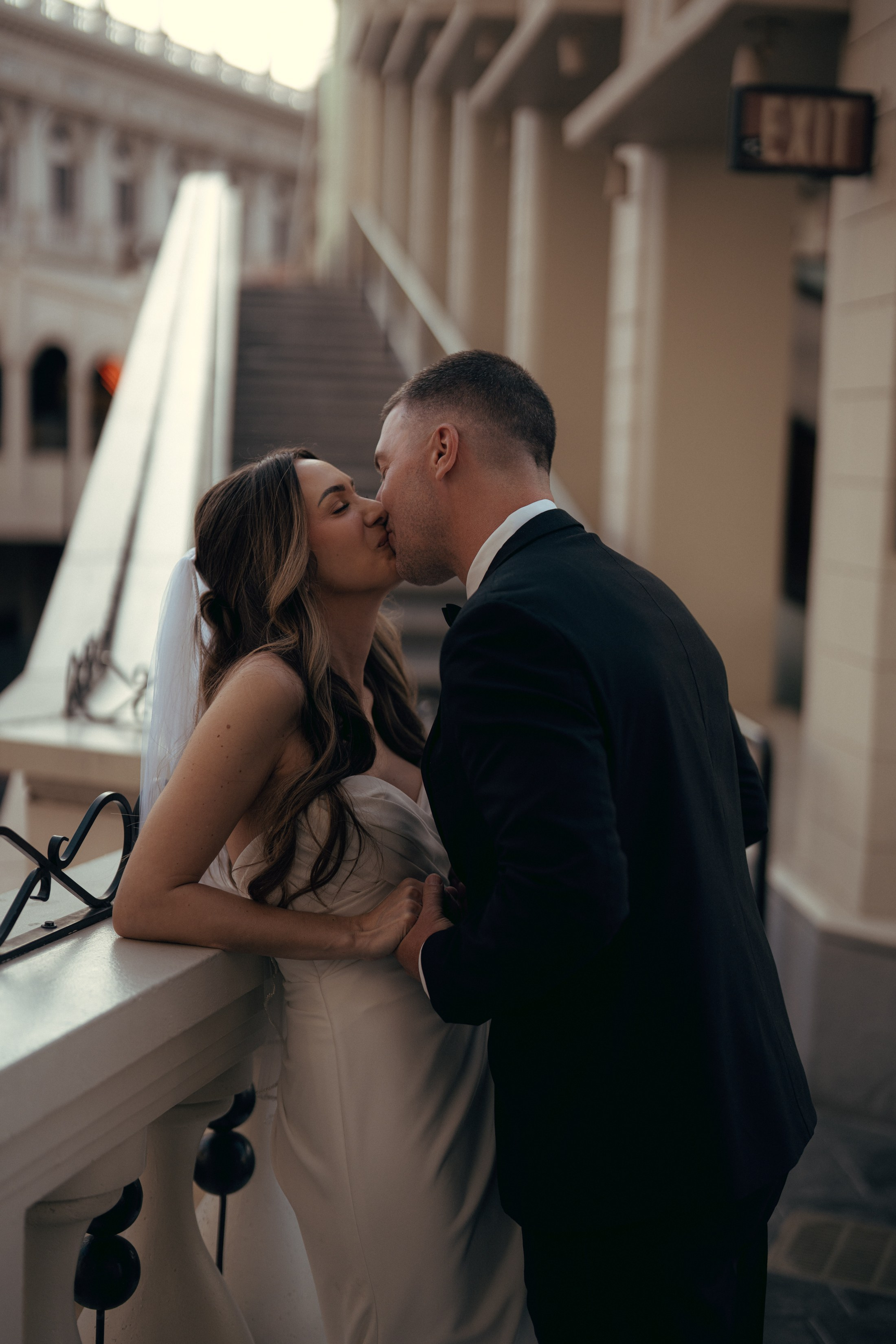 L&C. Wedding & elopement photographer Viktoriya Kravtsov. Las Vegas