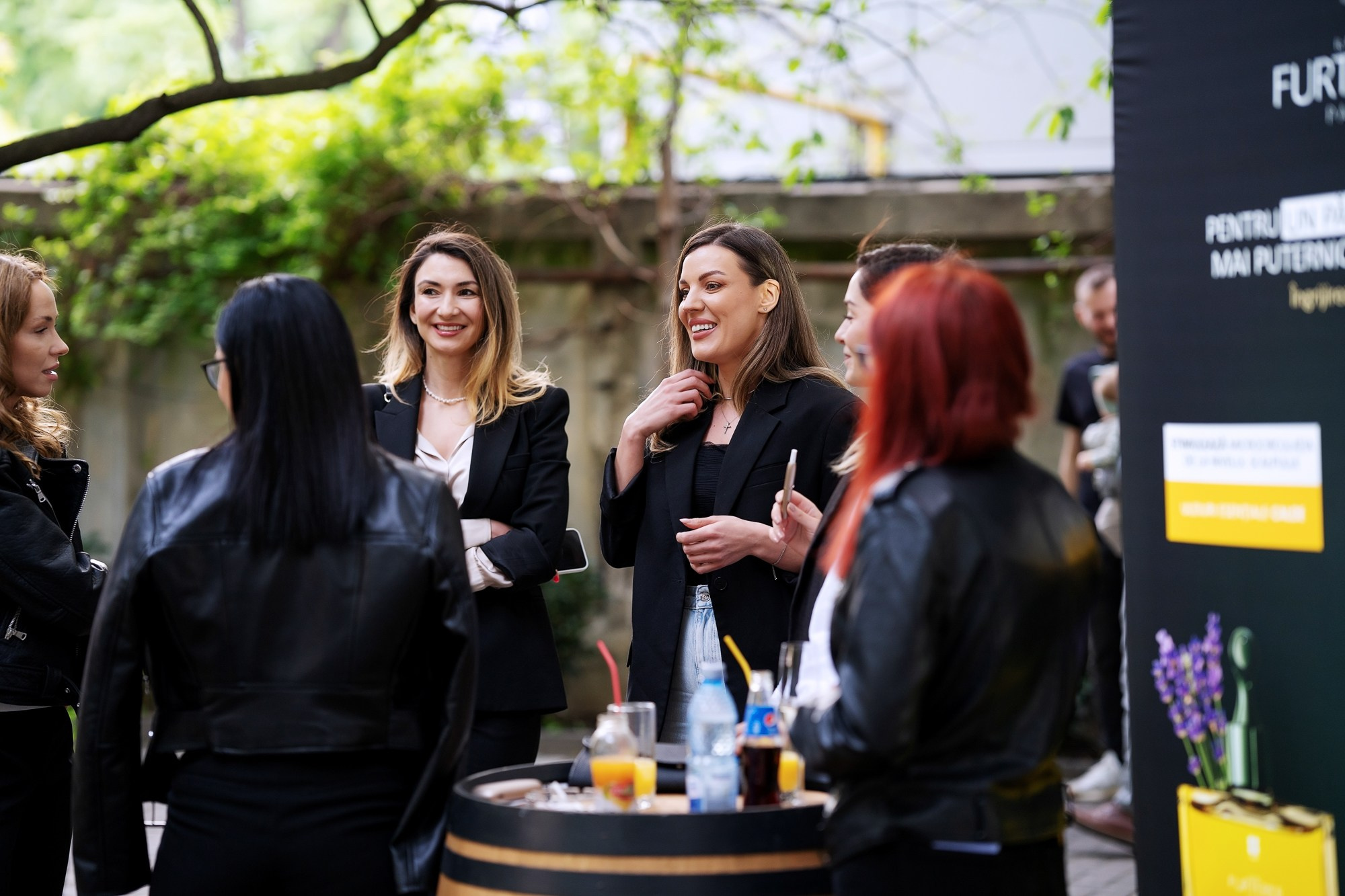 Fotografie Corporate Specializat in Lansări Produs si Serviciu. Fotograf Corporate Business