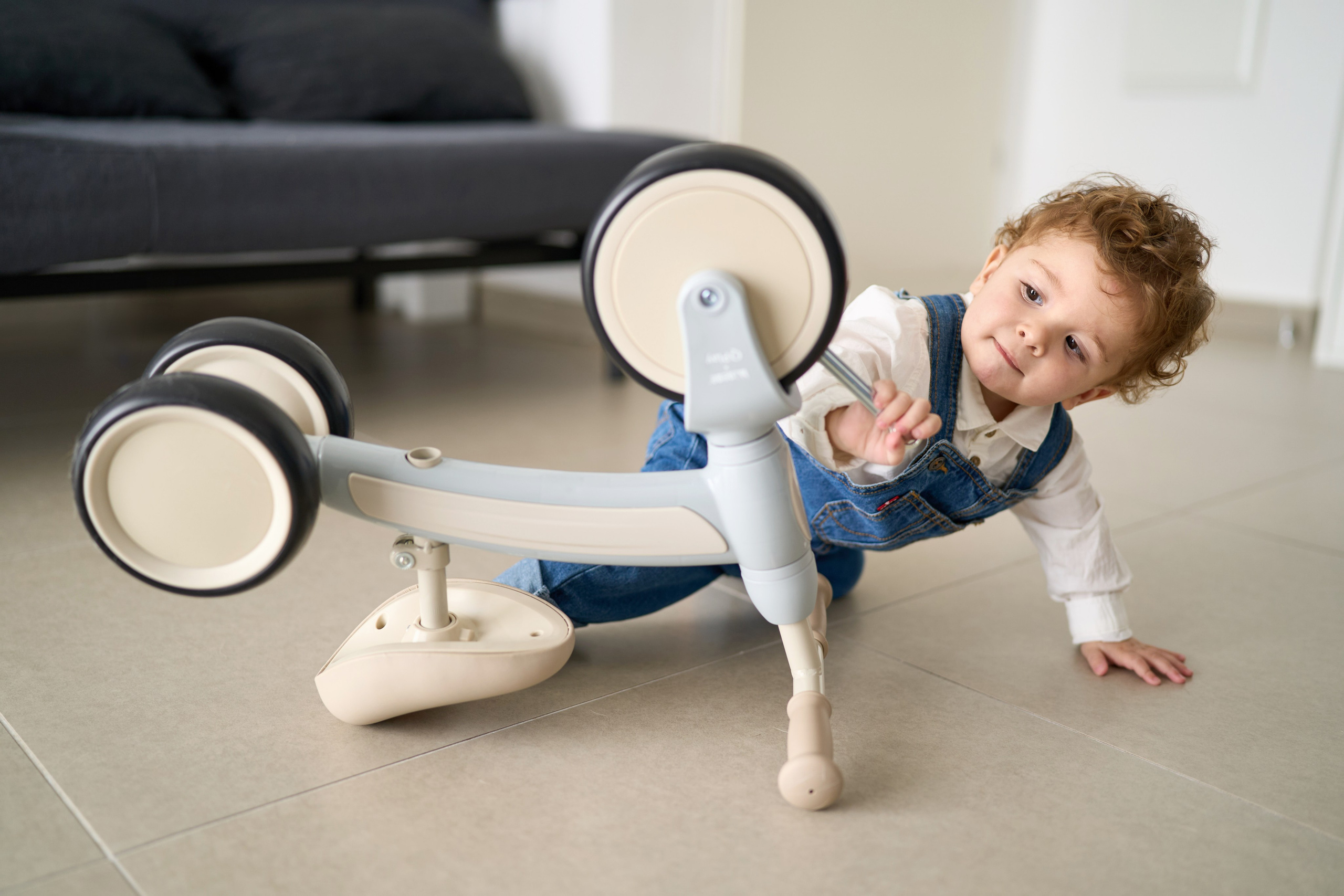 Gilad is 1 year old. צלם אלכס ברט בישראל