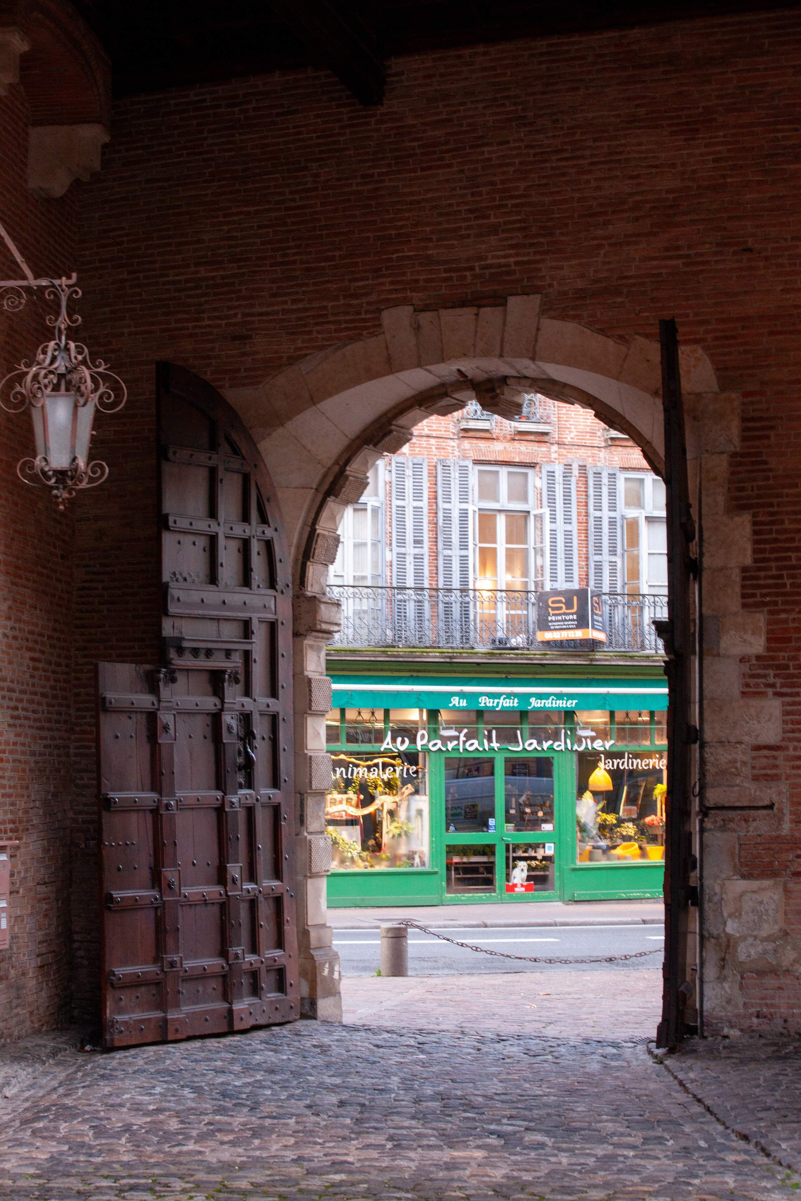 Toulouse. Eugénie Smirnova — your photographer in Toulouse and southwest France