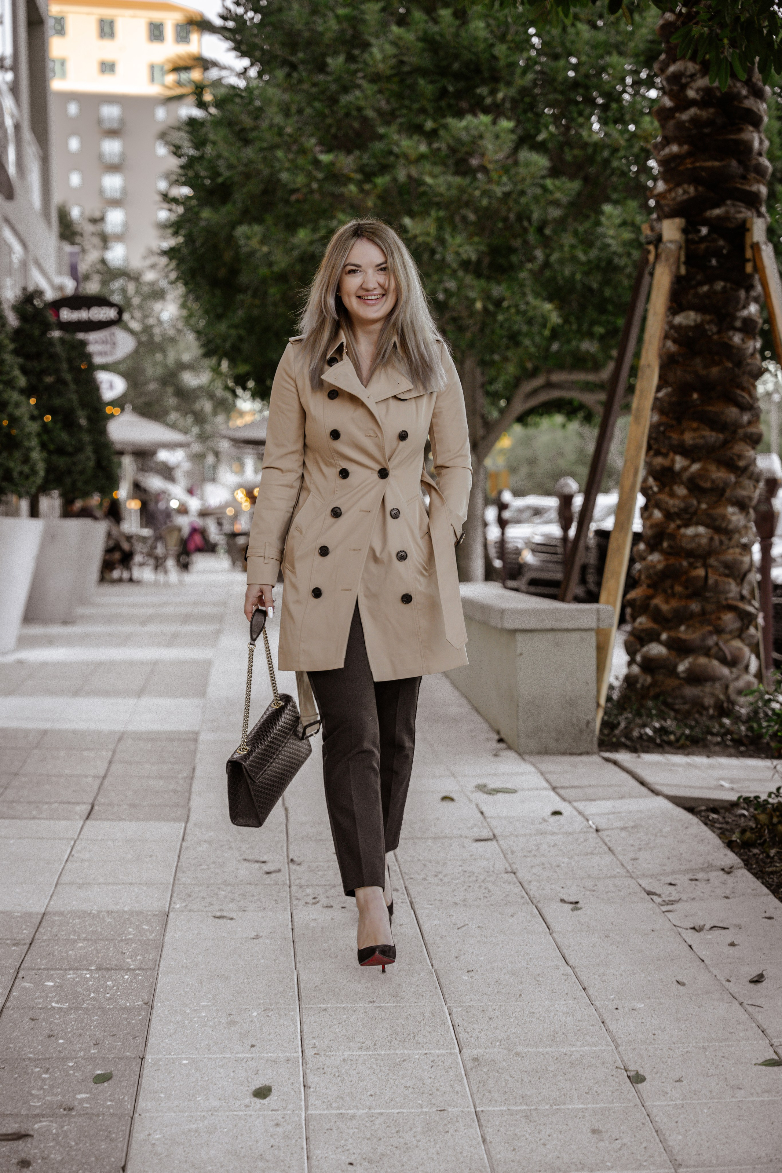 Anna. Welcome to my video and photo world!