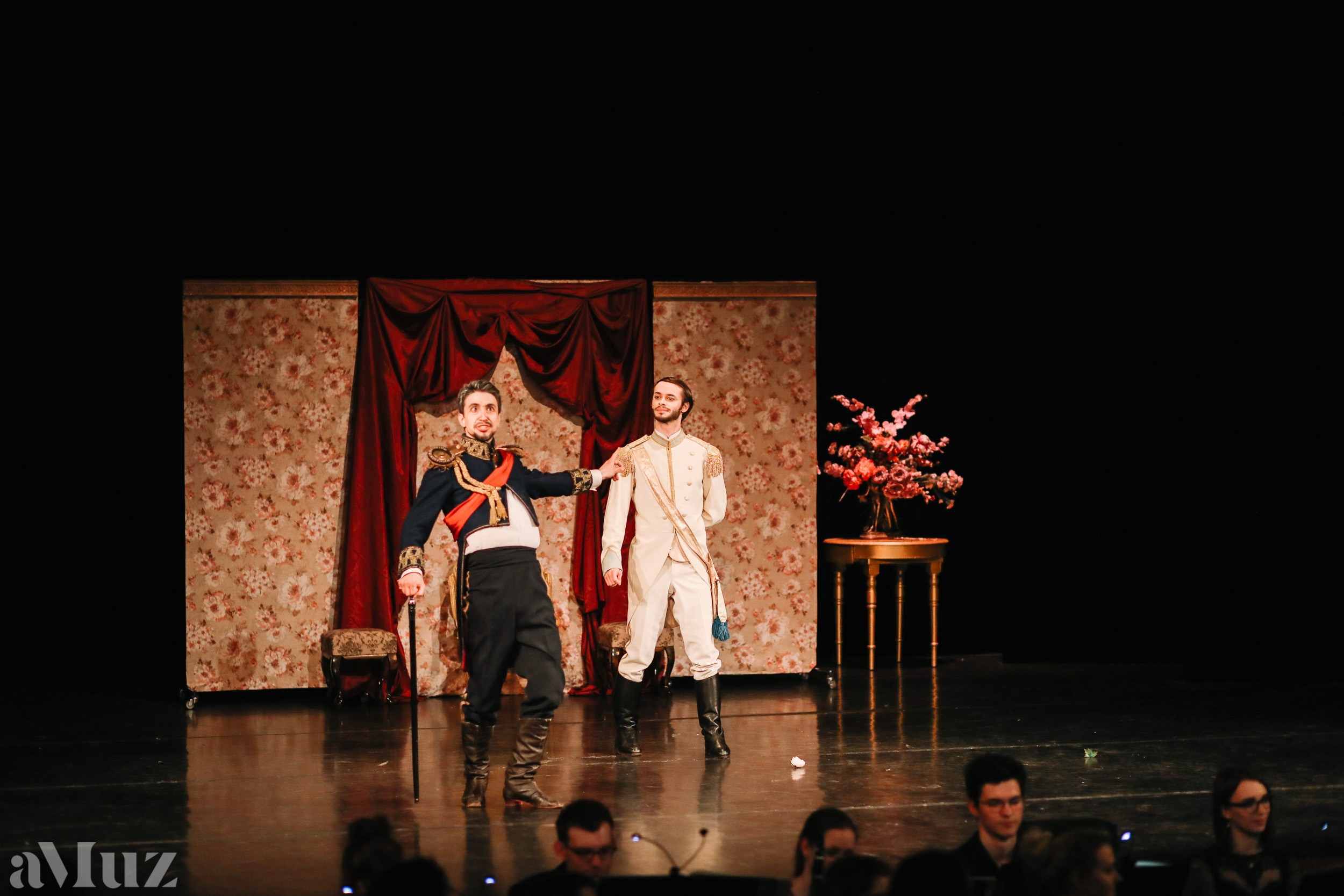 Opera Łąkowa. Fotograf Ślubny Warszawa - Sesje Biznesowe Rodzinne Eventy