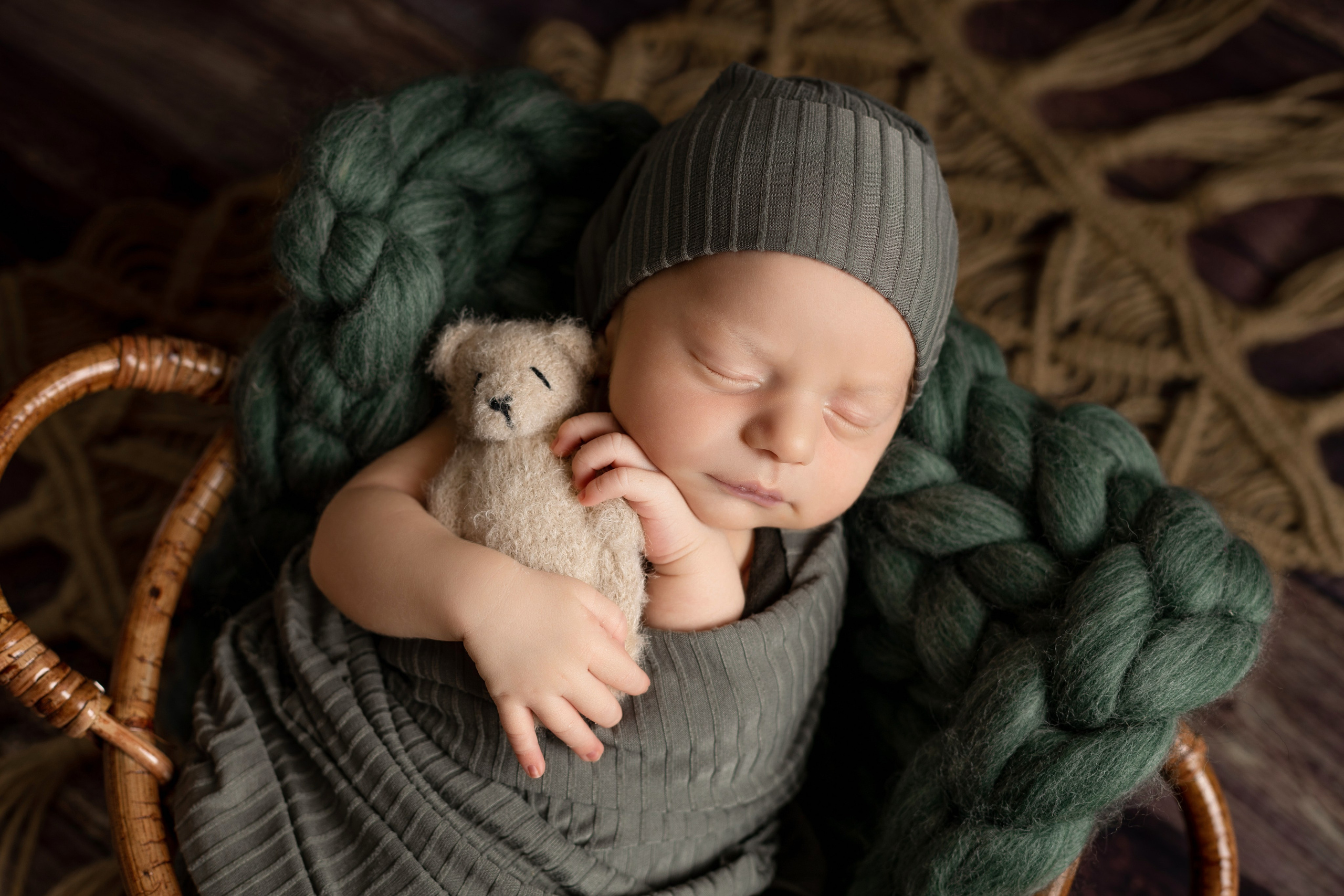 Newborn Classic. Family photographer in Bay Area, California