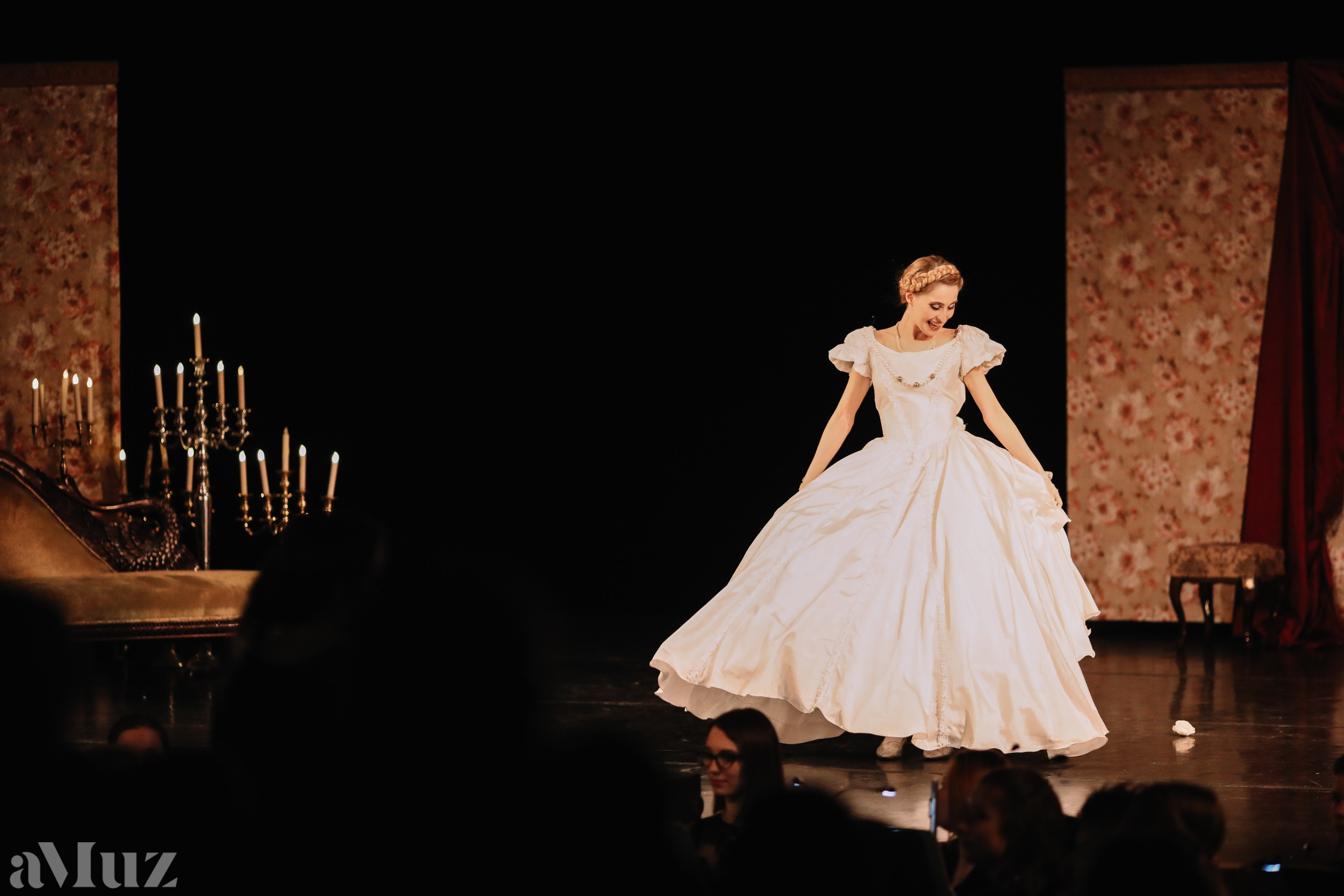 Opera Łąkowa. Fotograf Ślubny Warszawa - Sesje Biznesowe Rodzinne Eventy