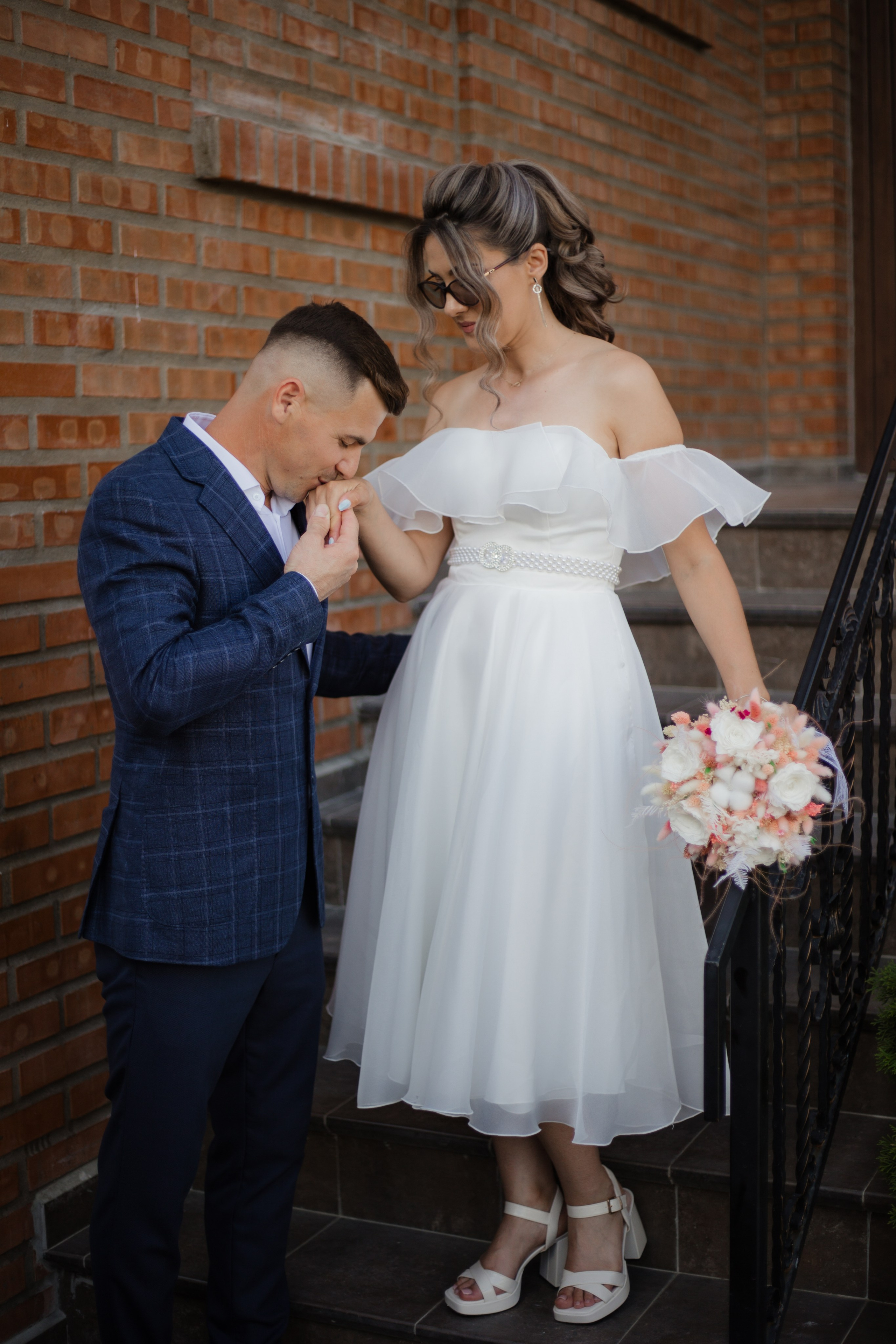 Oana & Vasile. Fotograf si videograf — evenimente si studio