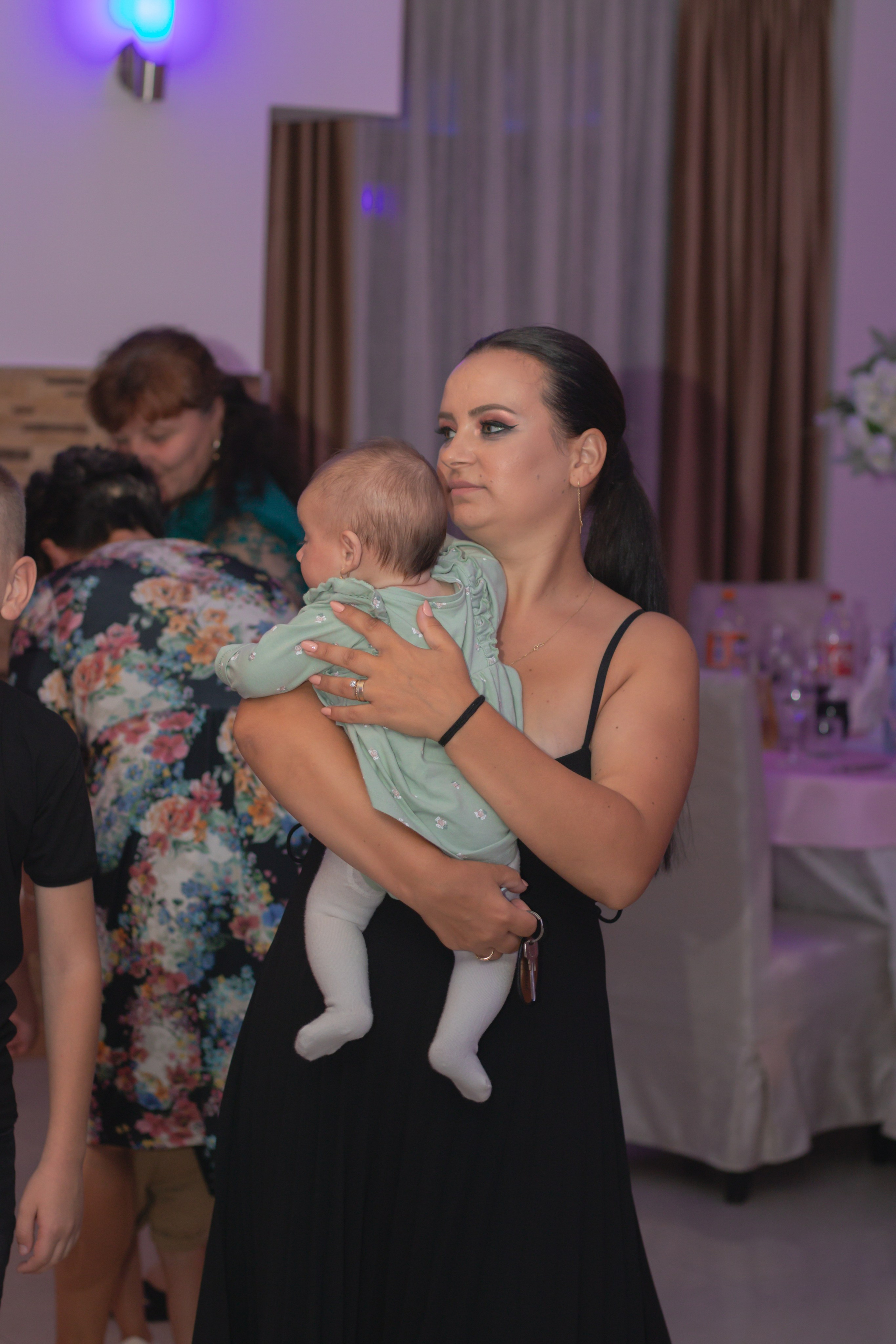 Ariana. Fotograf si videograf — evenimente si studio