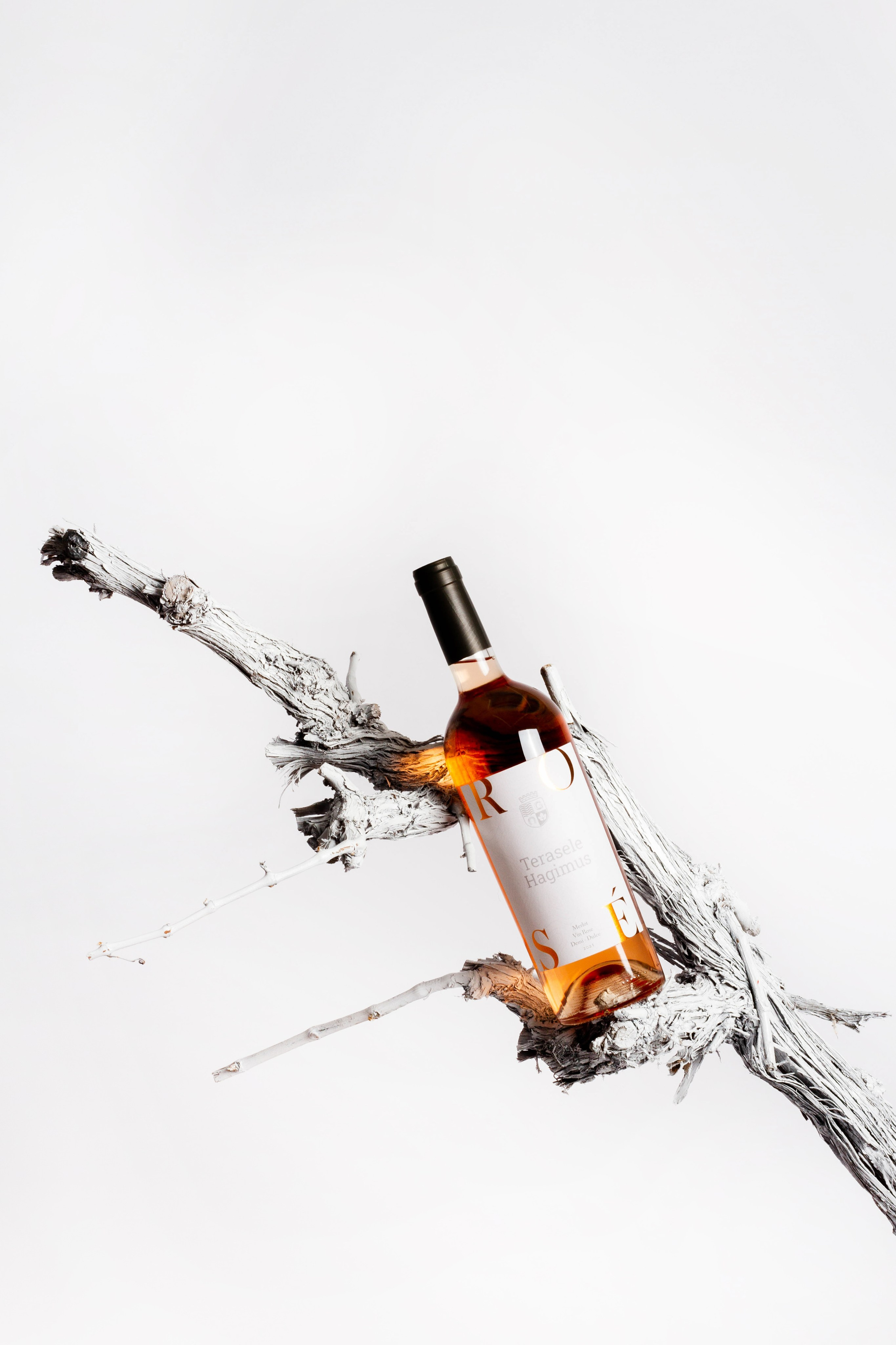 MiMi & Terasele Hagimus. Captured by Hallovud