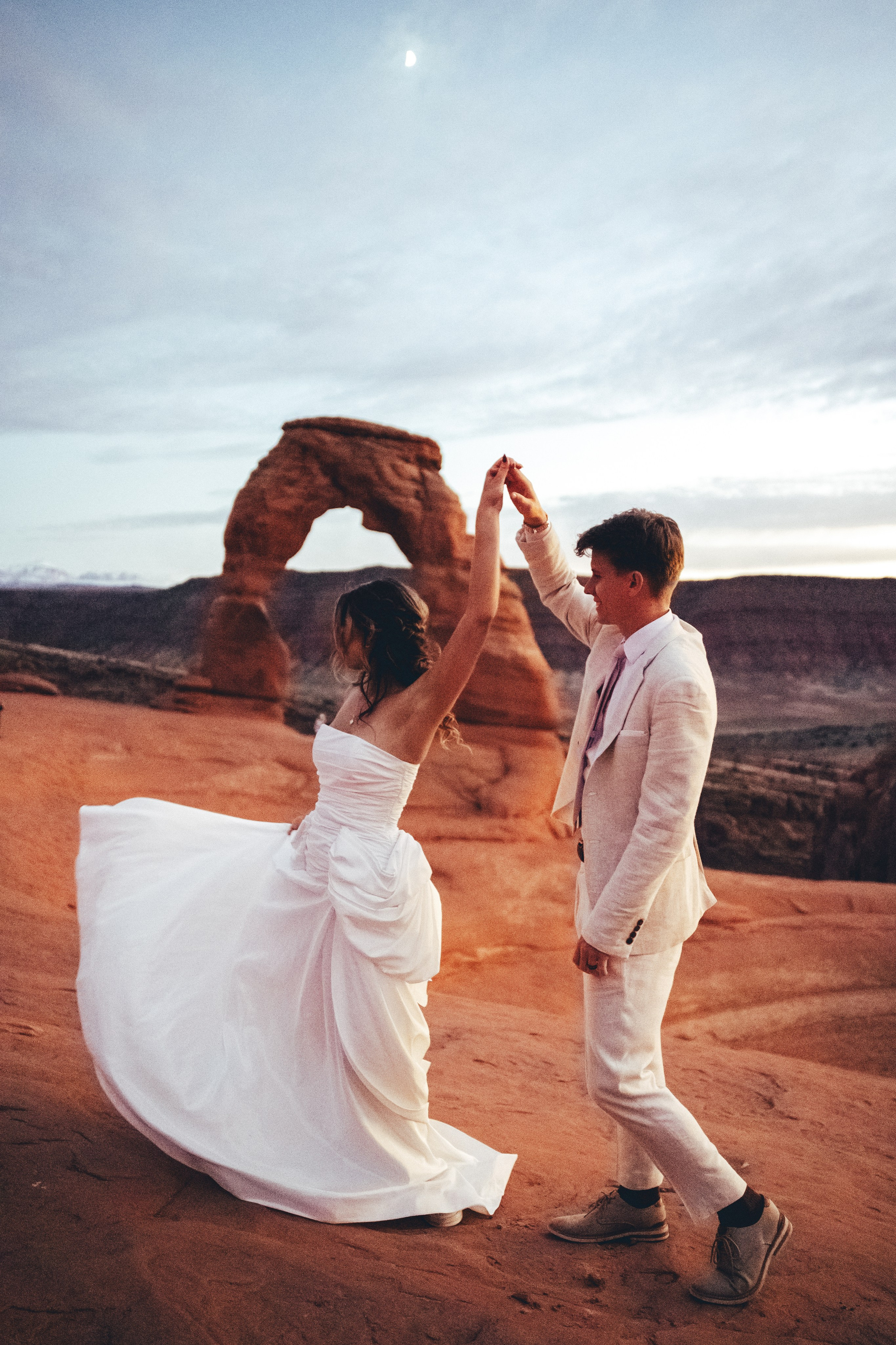J&J at National Arches. Sara Eulalia | Virginia Photographer