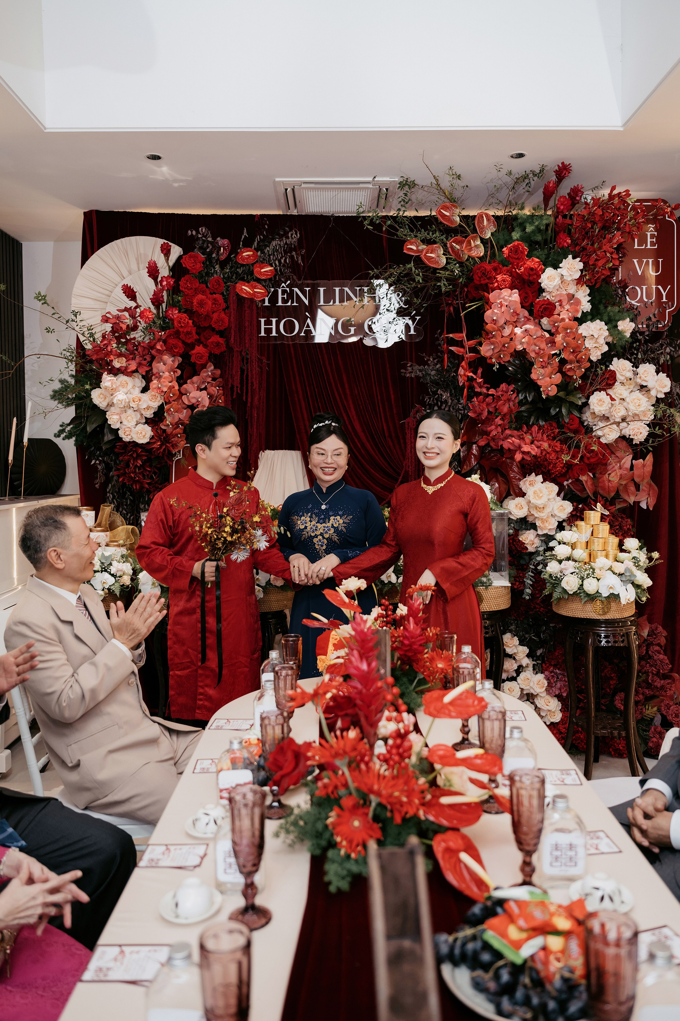 YEN LINH & HOANG QUY / Wedding Ceremony. Nhiếp ảnh gia đám cưới hàng đầu tại Thành Phố Hồ Chí Minh