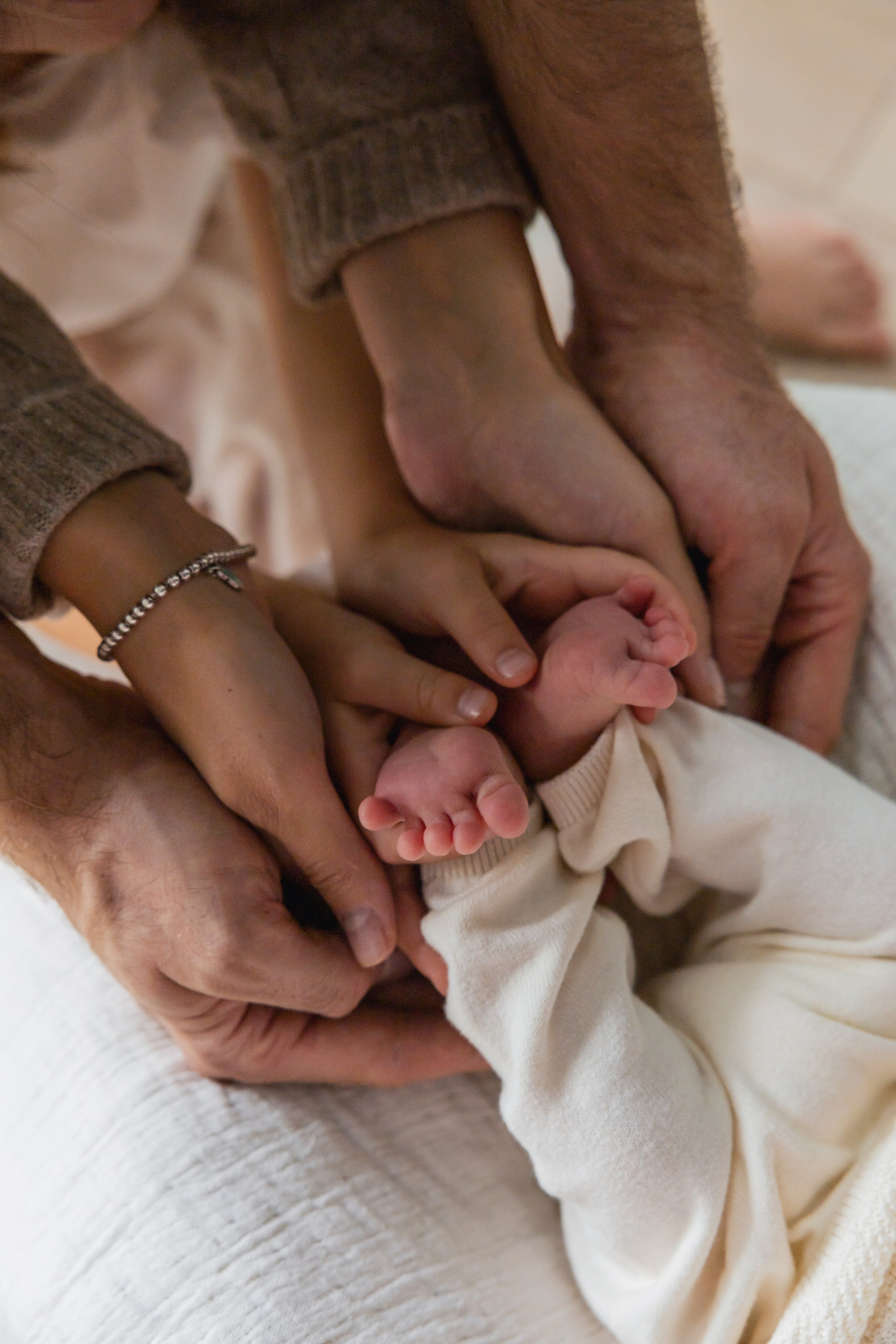 Newborn|Family Session. PHOTOGRAPHER IN LONDON