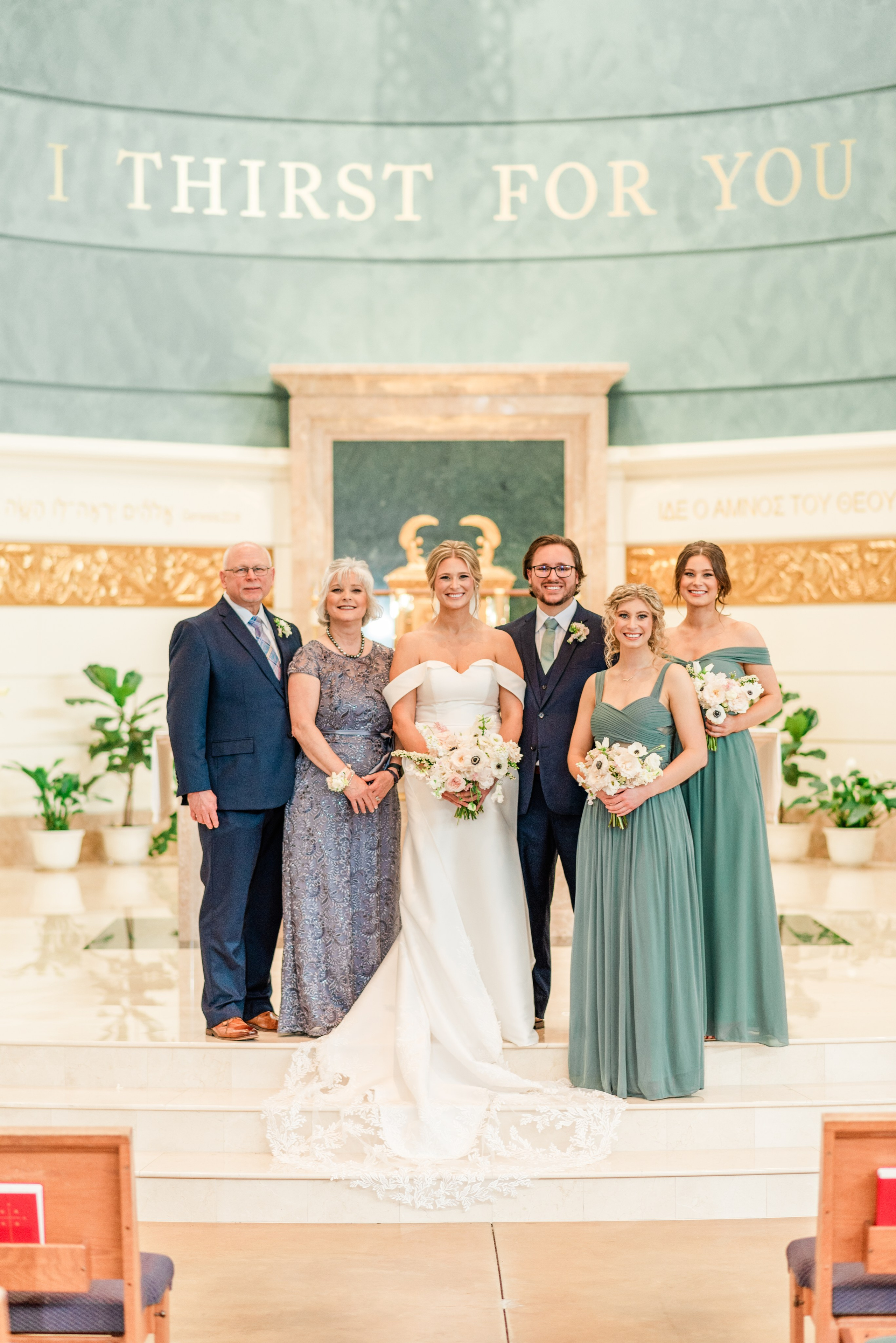 Elegant Wedding at Fox Hills Golf & Banquet Center | Plymouth MI Wedding Photographer. Alexandria Danielle Photography | Fort Wayne & Indianapolis Wedding Photographer