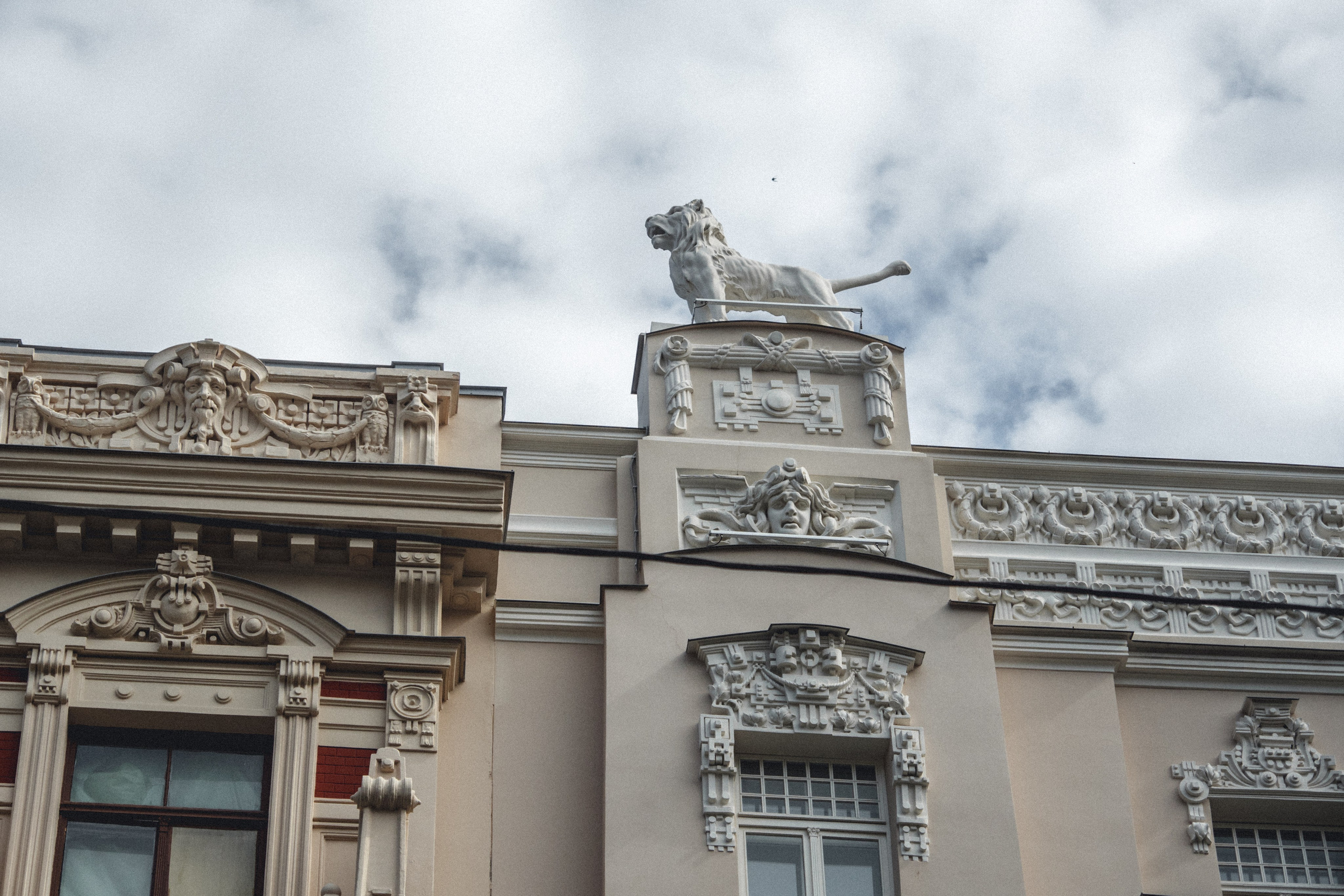 Voyage à Riga. Photographe sur Cote d’Azur. Portraits de familles, couples, enfants, événements