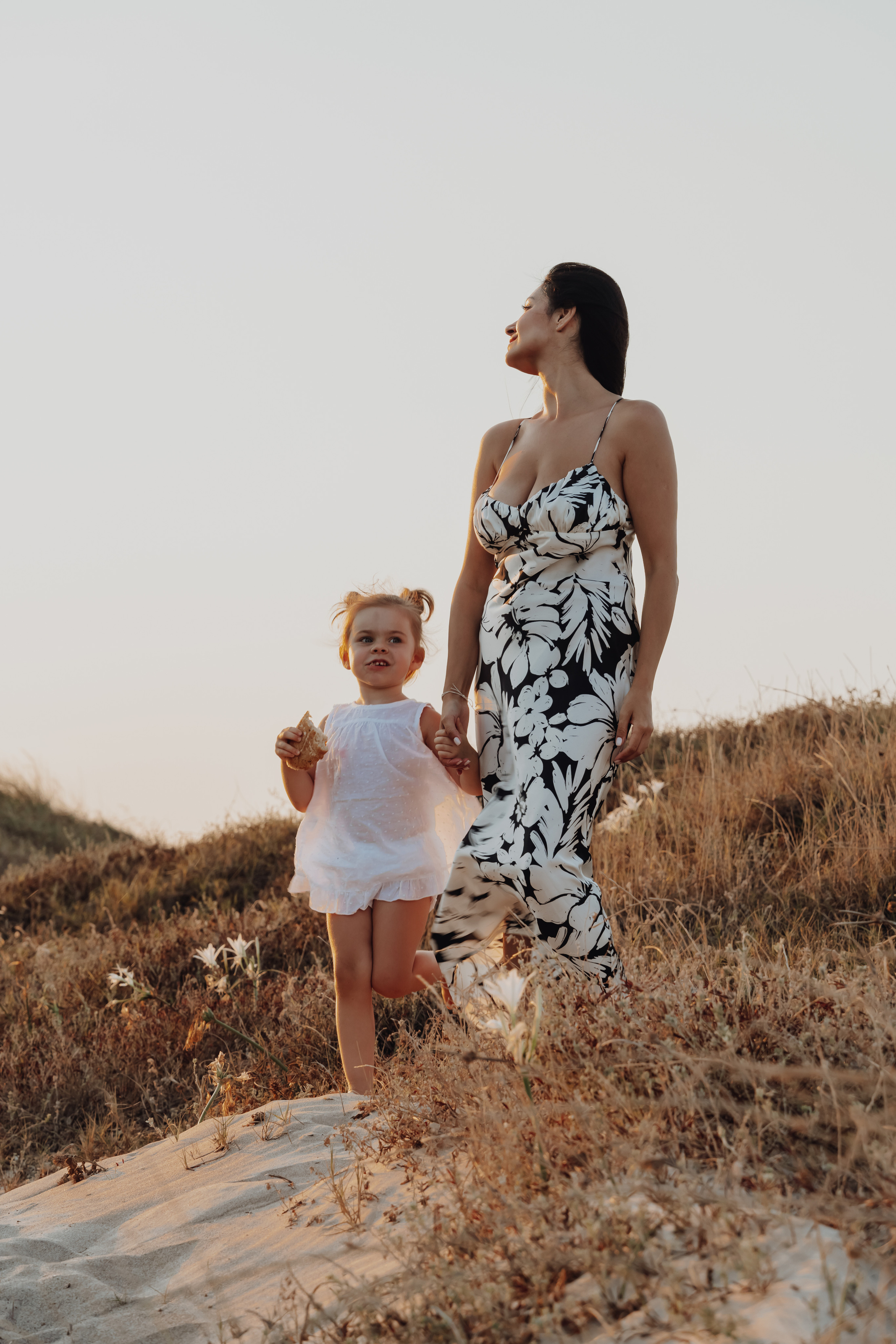 Family/pregnancy. Portrait photographer, brands and content in Valencia, Spain, Europe