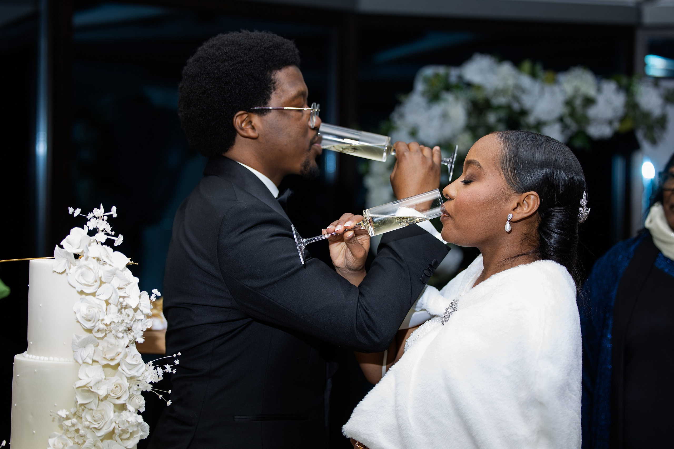 Nawik e Ethson. Fazemos o seu casamento ser lembrado por gerações