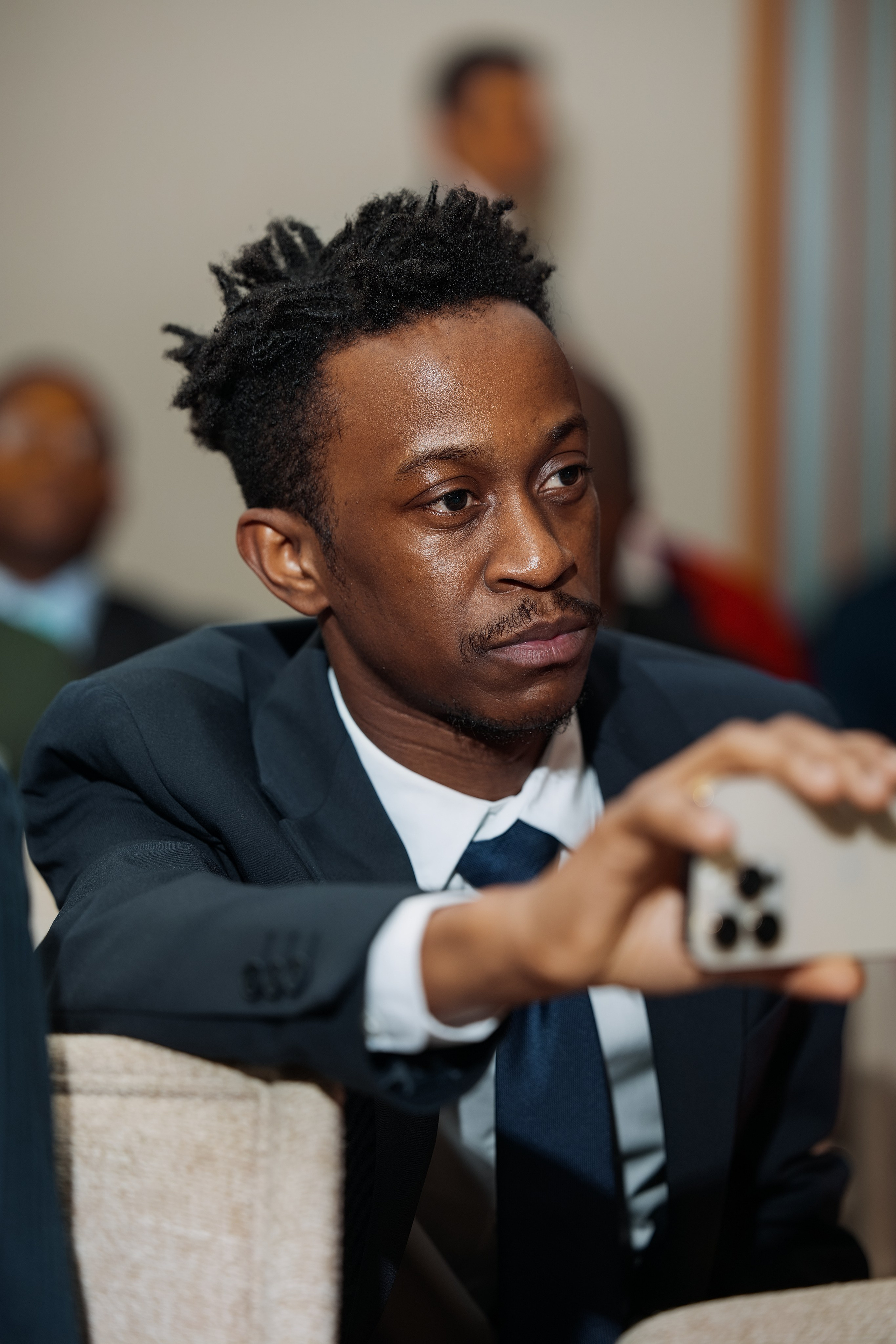 Nawik e Ethson. Fazemos o seu casamento ser lembrado por gerações