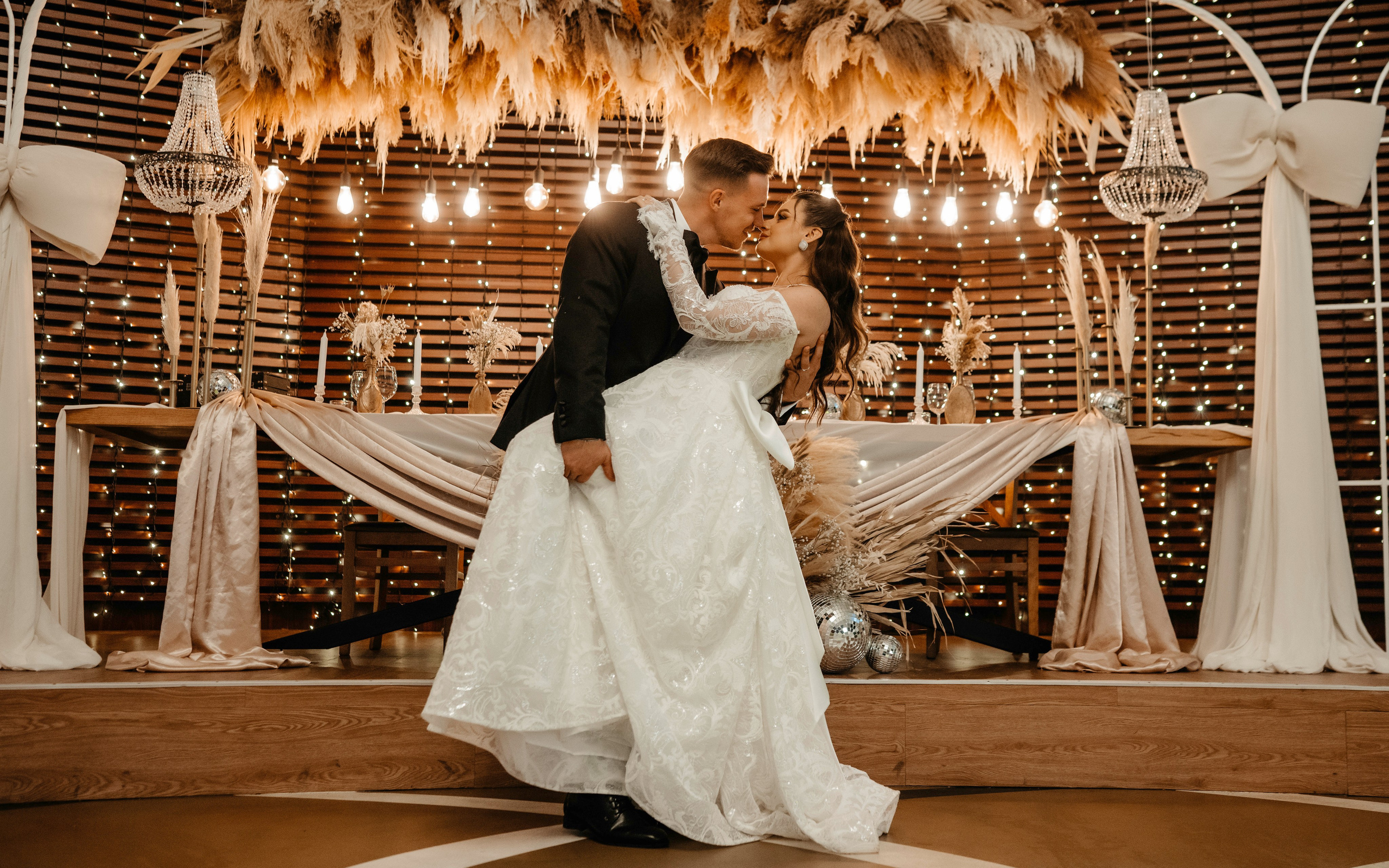 🤎 E l i s a & O v i d i u — Wedding Day Preview. Wedding & Family Photographer