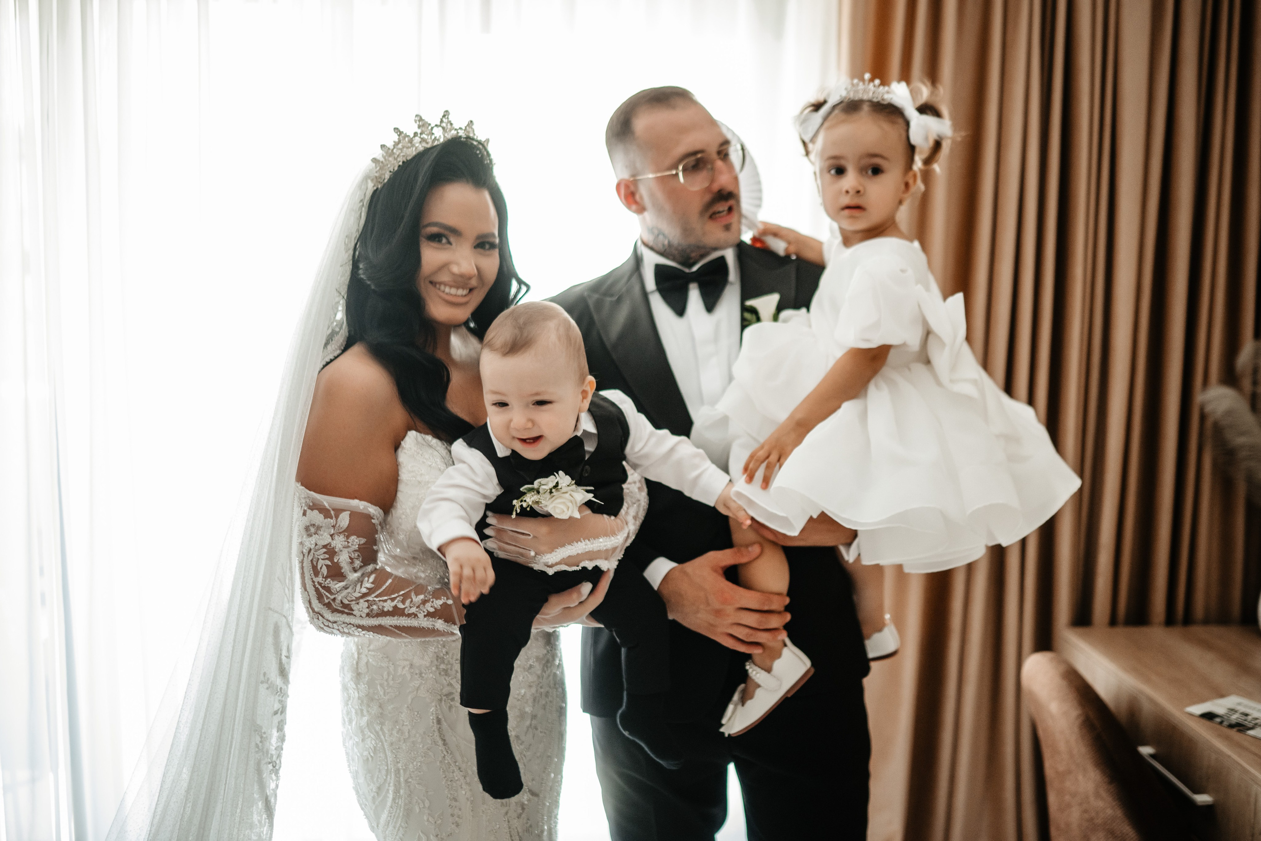 🤎 M a r i n a & A l i n - Wedding Day Preview. Wedding & Family Photographer