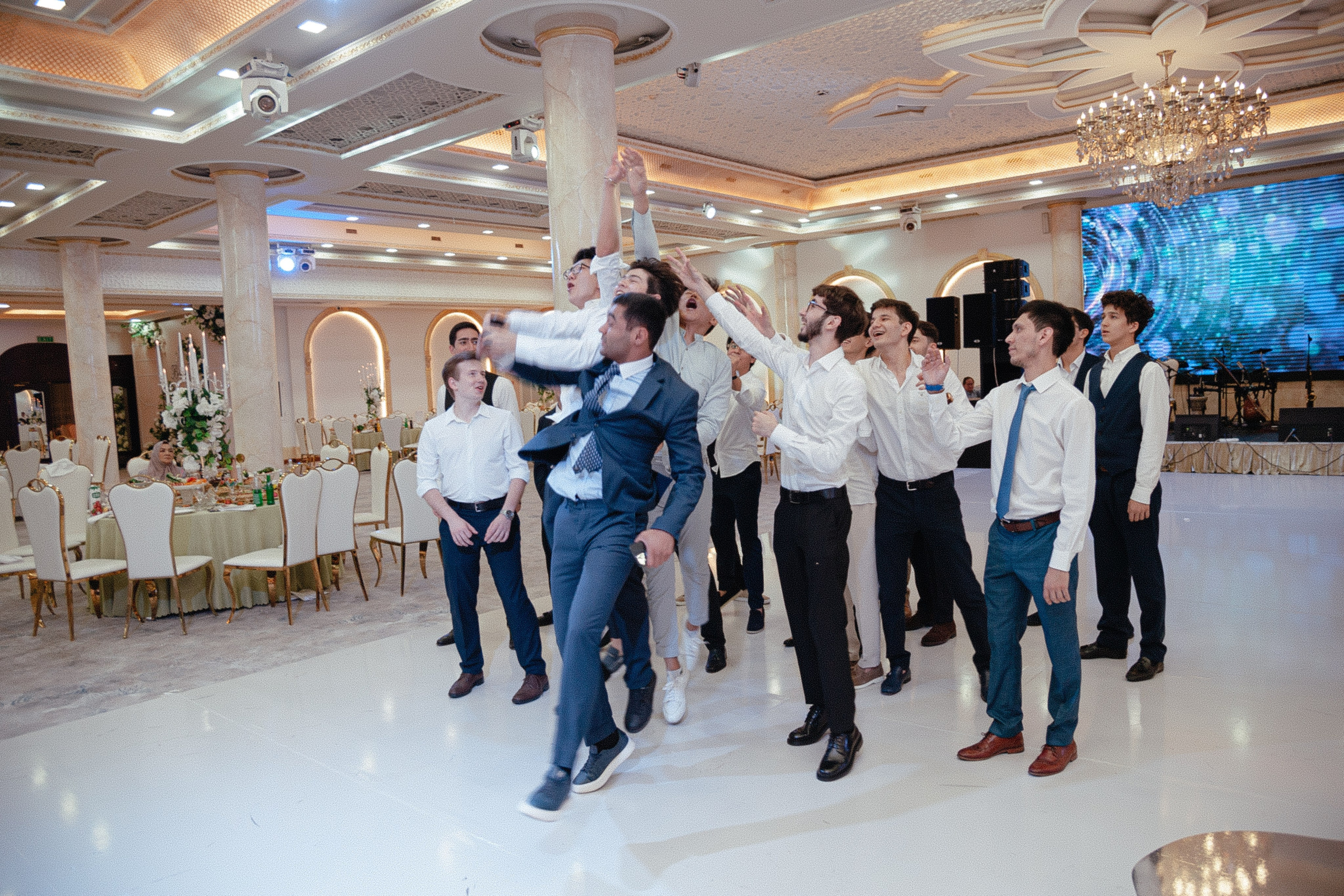 Botir & Zukhra. Главная