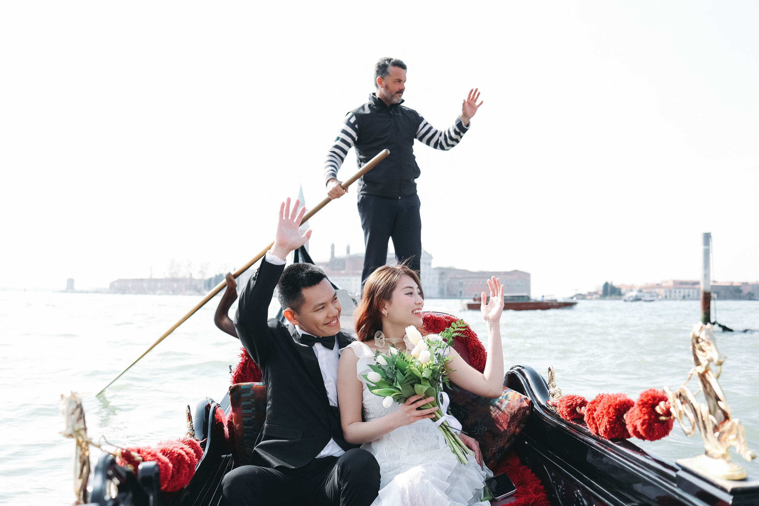 Vietnamese couple getting married in Venice