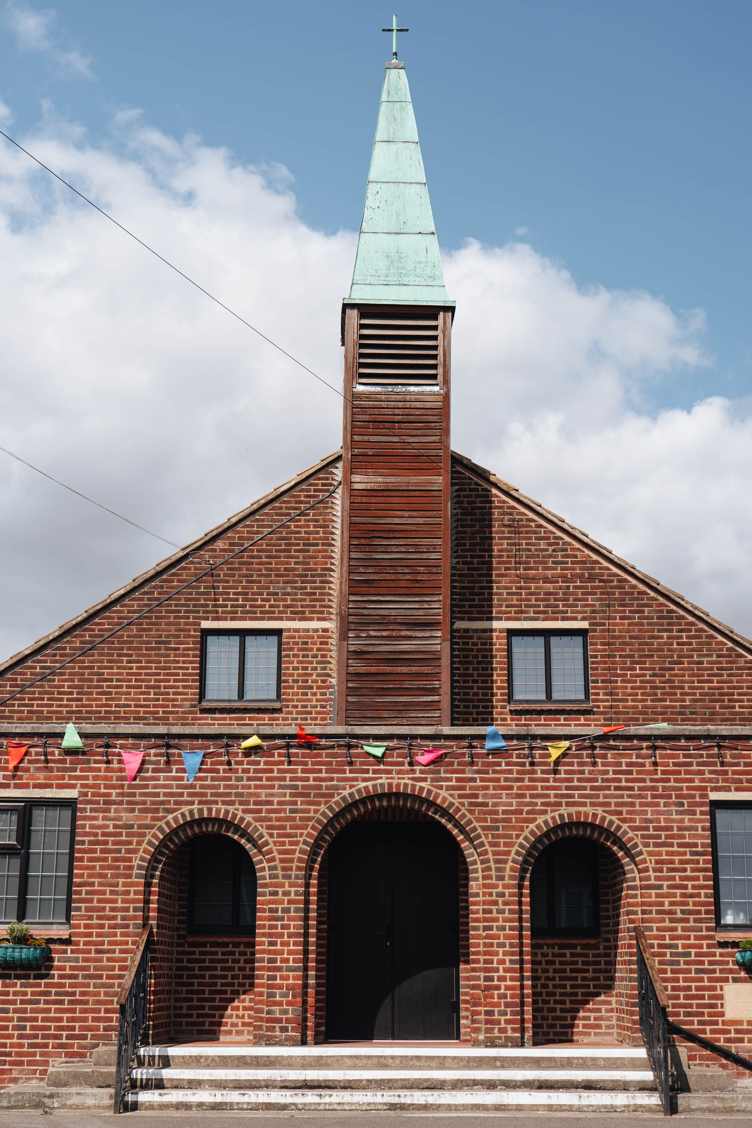 Wedding photosession in east London. Wedding and family photographer in London