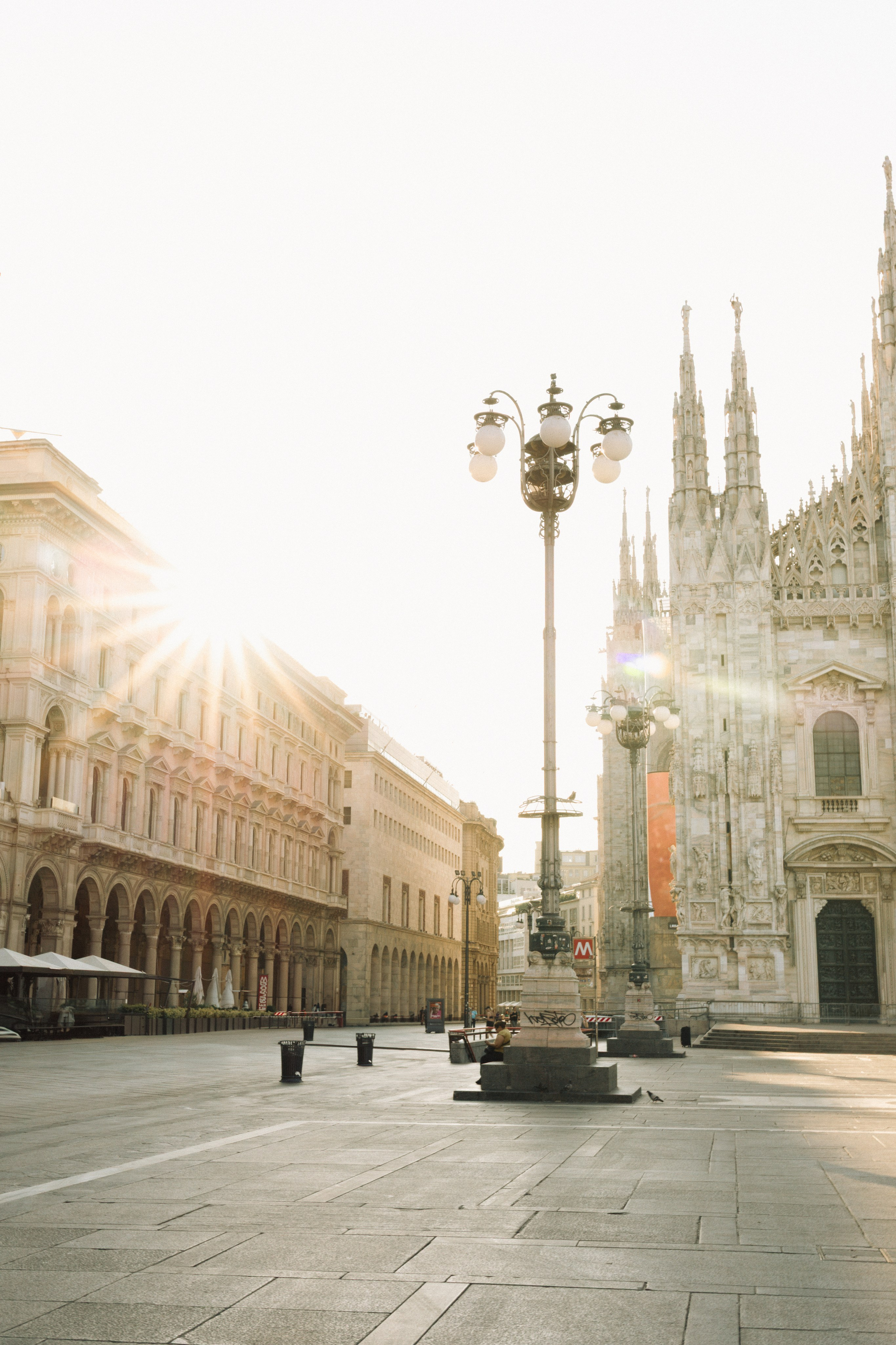 Cinematic Love Story in Milan, Italy | Alena & Bulat. Liza Bizzaro — Italy Wedding, Love Story & Portrait Photographer in Milan, Turin, Piedmont and Across Italy
