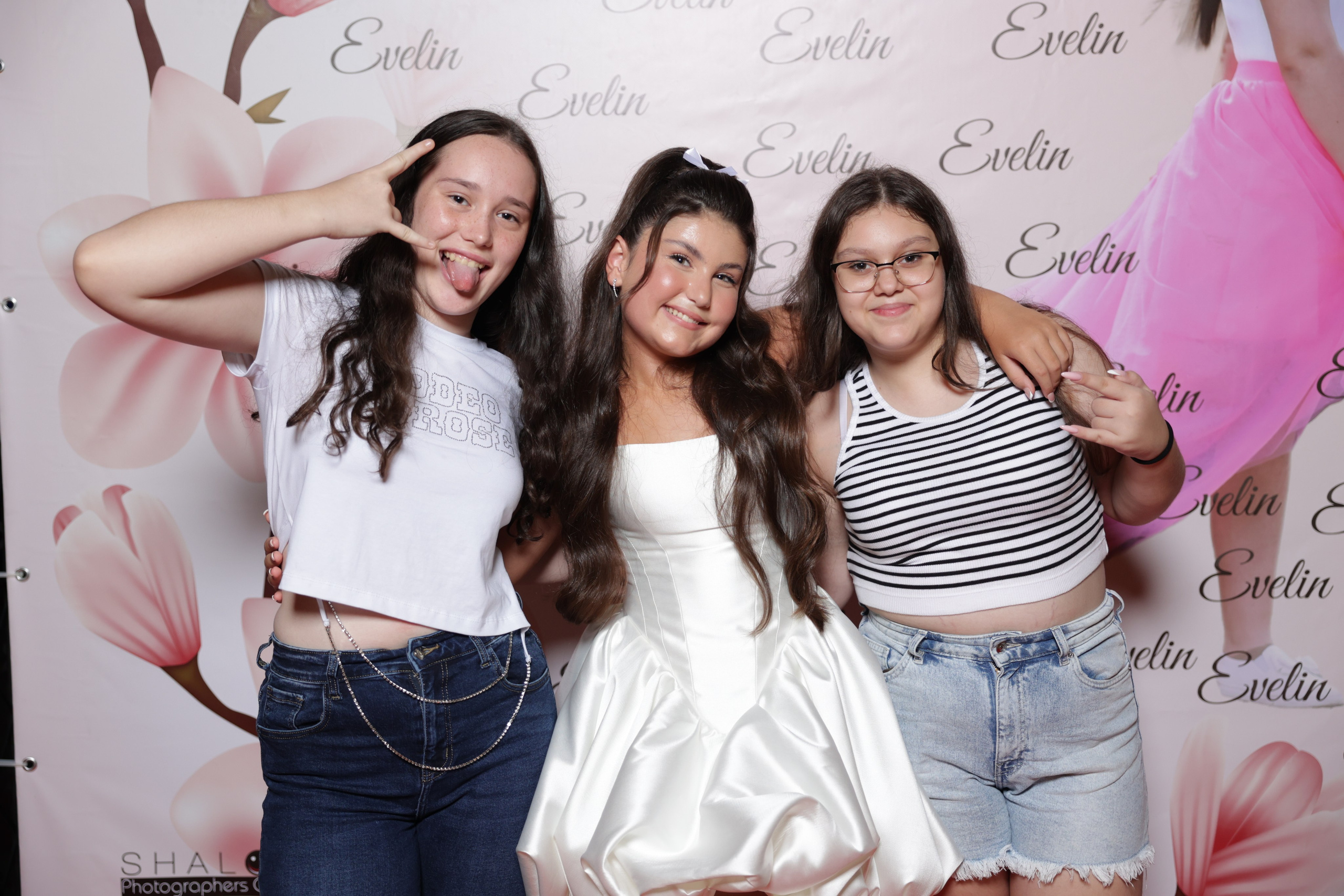 Bat Mitzvah Evelin. Wedding and events photographers Studio Shalom