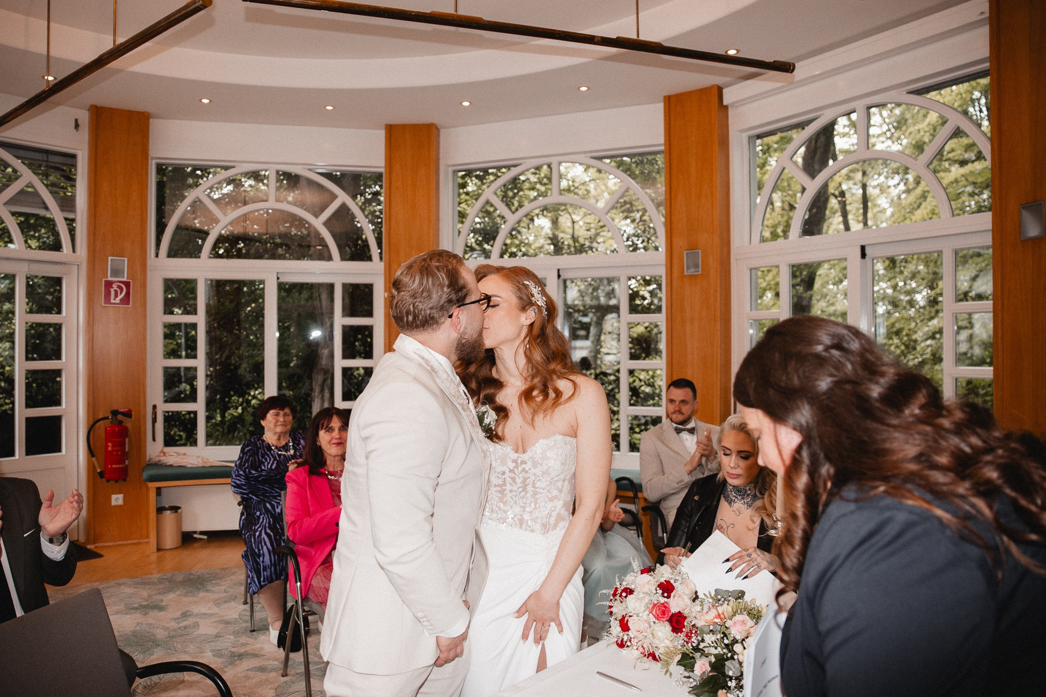PEGGY & DENNIS | FLETCHER WALDHOTEL NORDRHEIN-WESTFALEN. Photographer in Bochum Dolia Halyna
