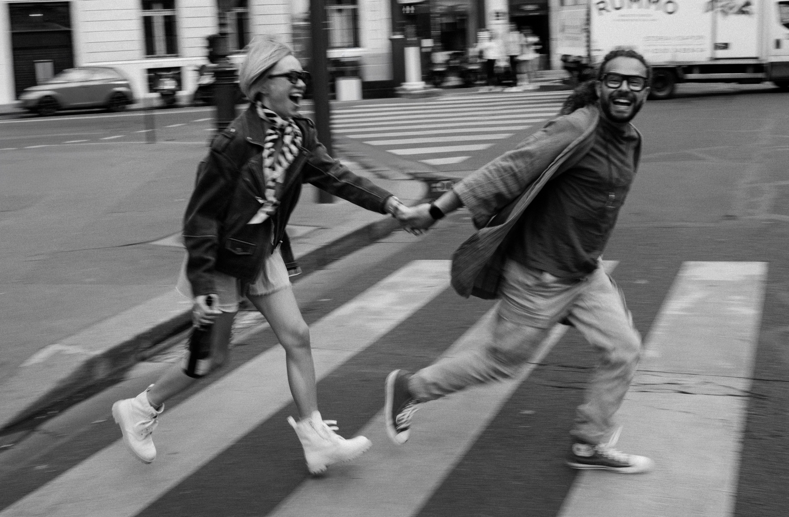 Oxi & Felix — Shooting in Paris. Paris Wedding Photographer