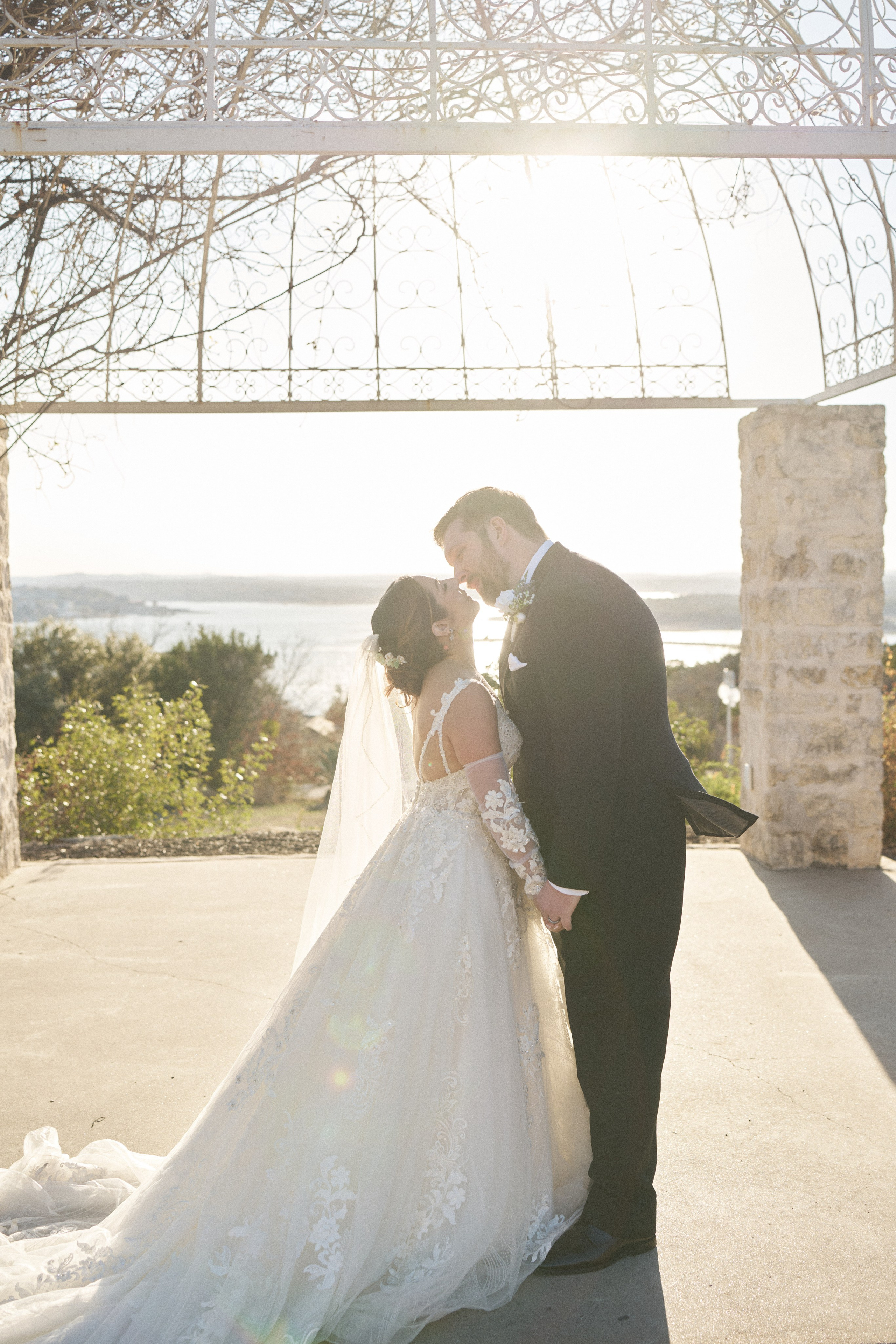 Kristine & Ryan, Austin, Vintage Villas. Alex Pedan photography