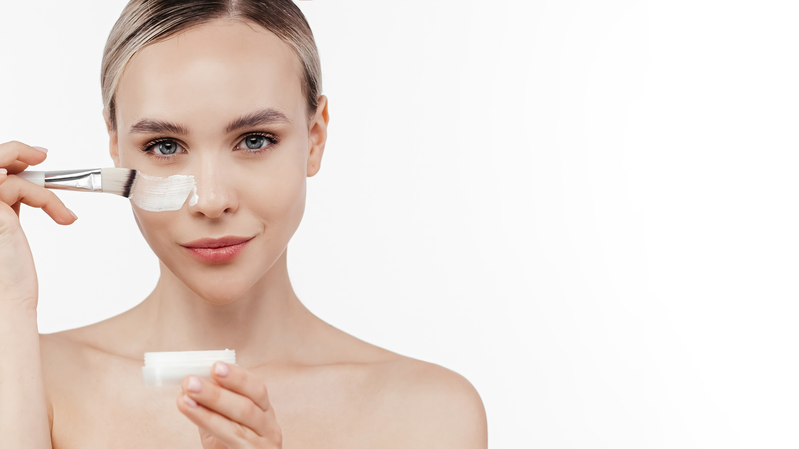 Cosmetics ADS. Wedding, Portrait & Commercial Photographer in Europe — Stoganenko Valeria