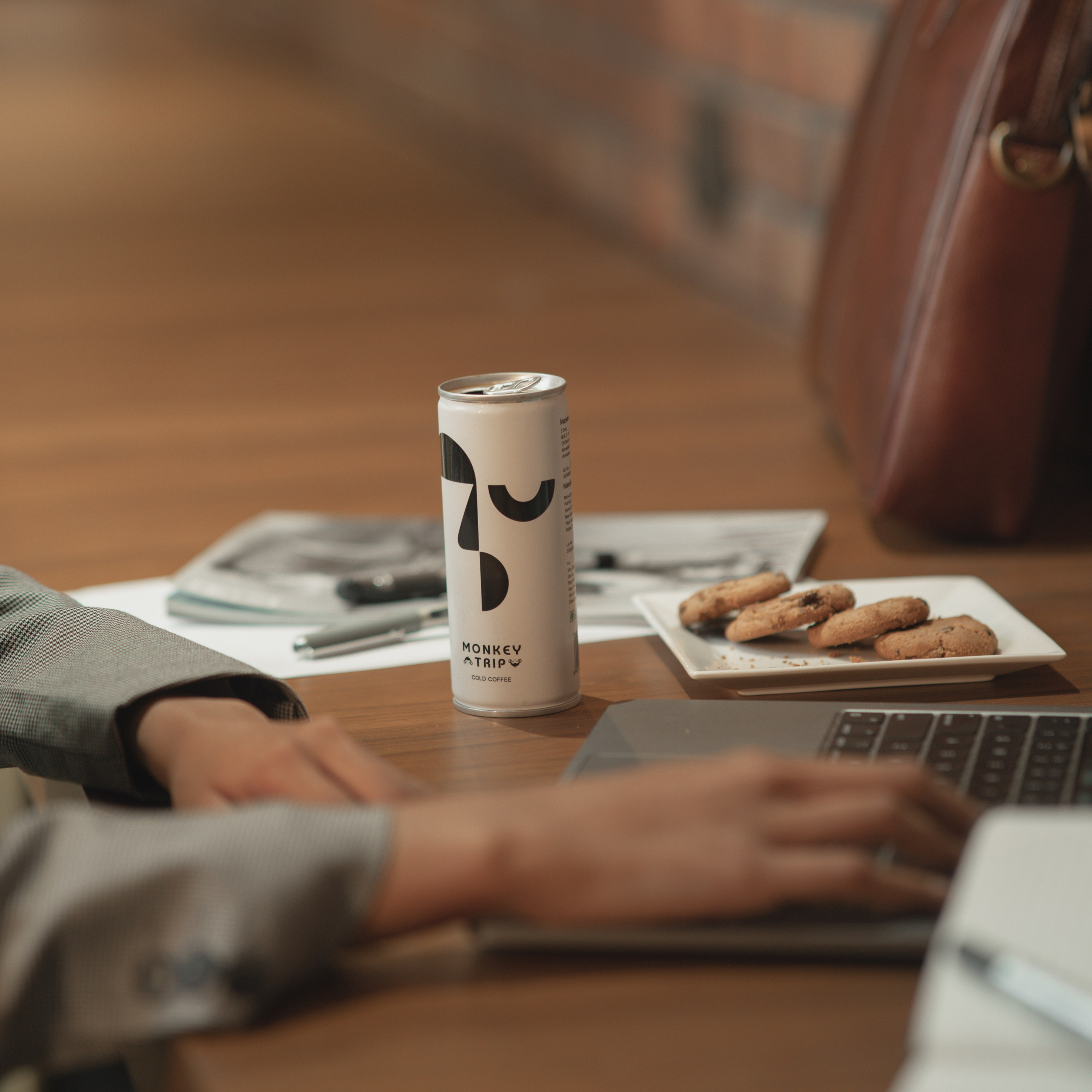 Product Styling for Monkeytrip beverage