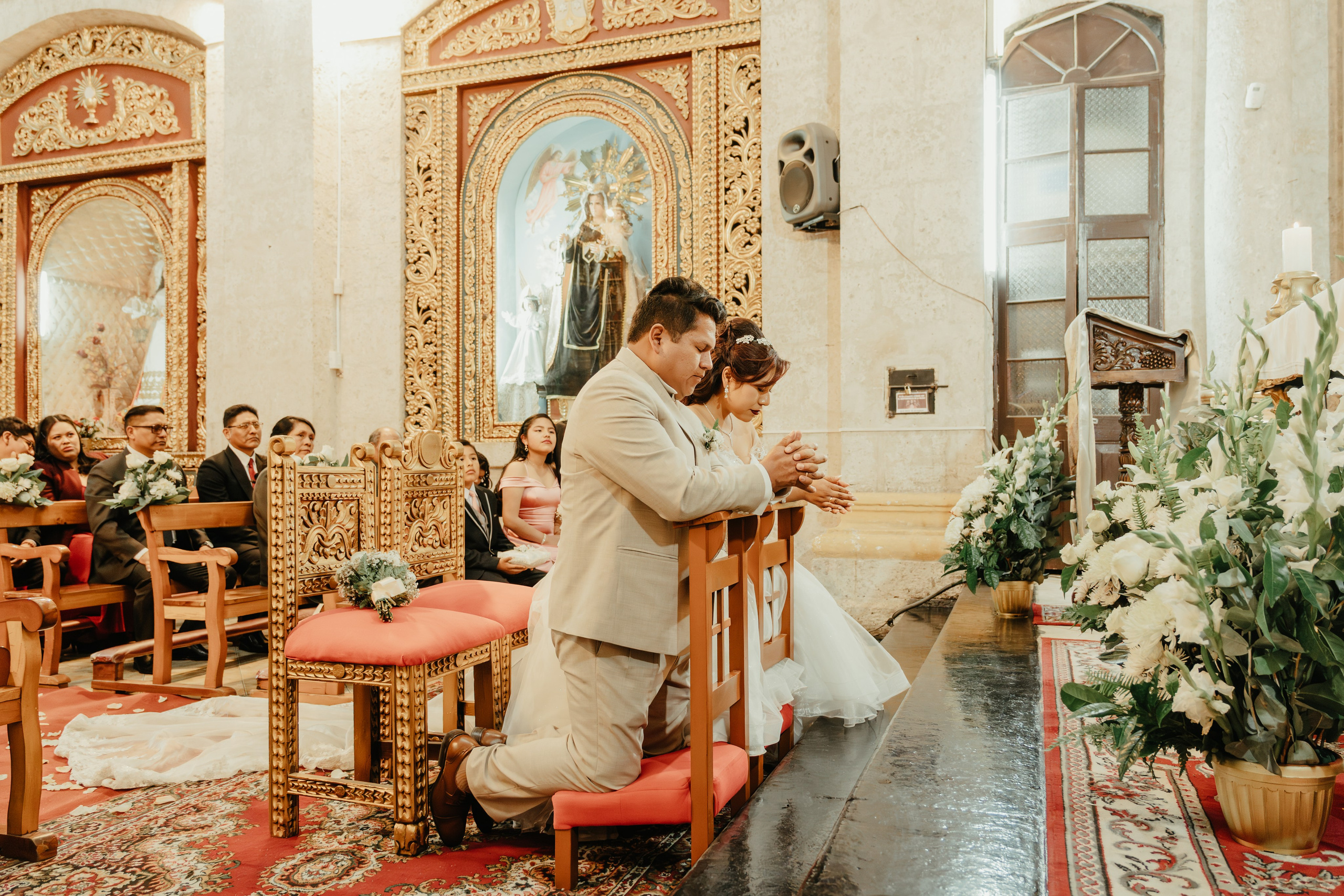 VANESSA + FRANKLIN BODA RELIGIOSA. Studio KVTA | Fotografía y Video de Bodas en Arequipa