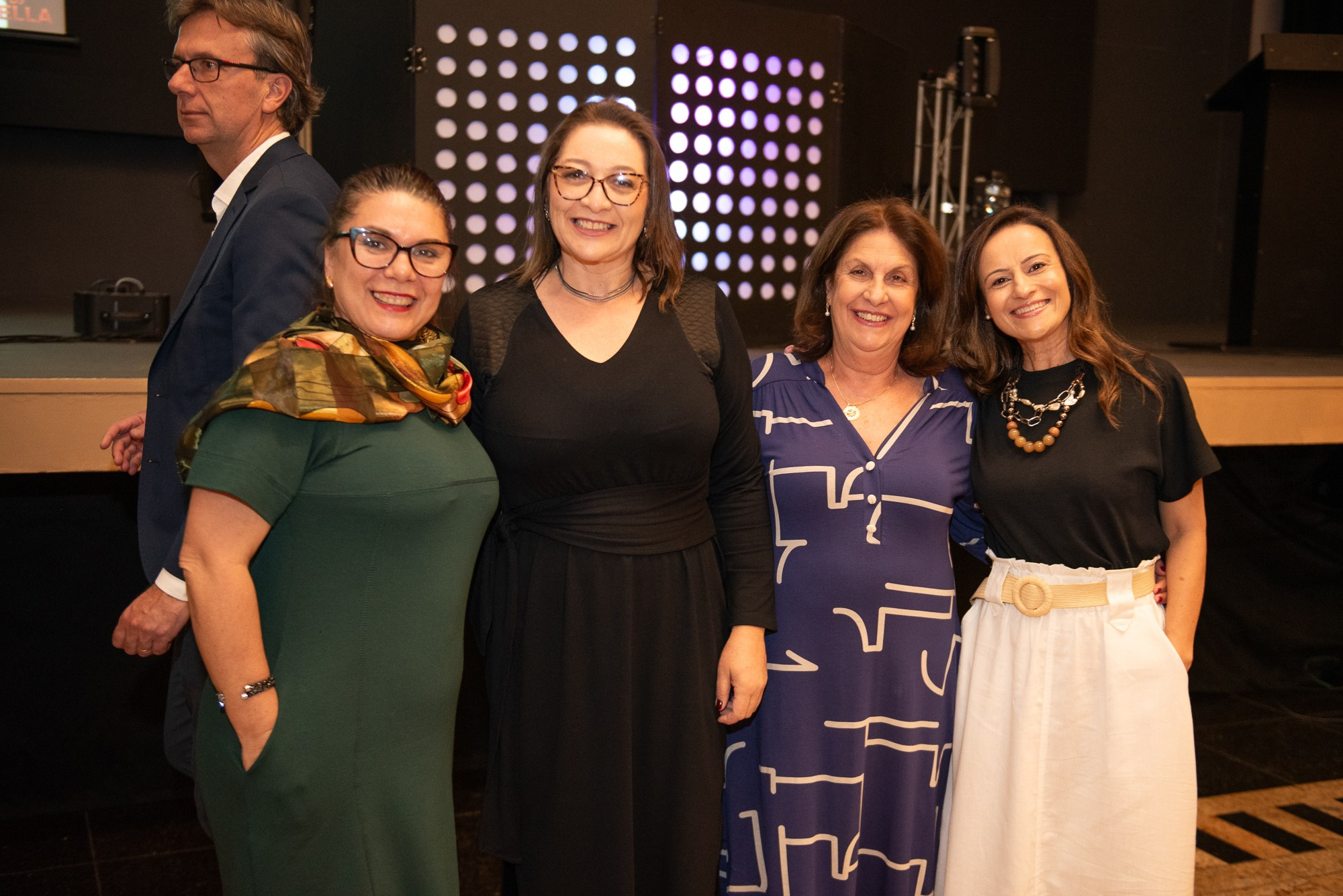 Clube dos Corretores de Seguros do ABC. 78 Imagens