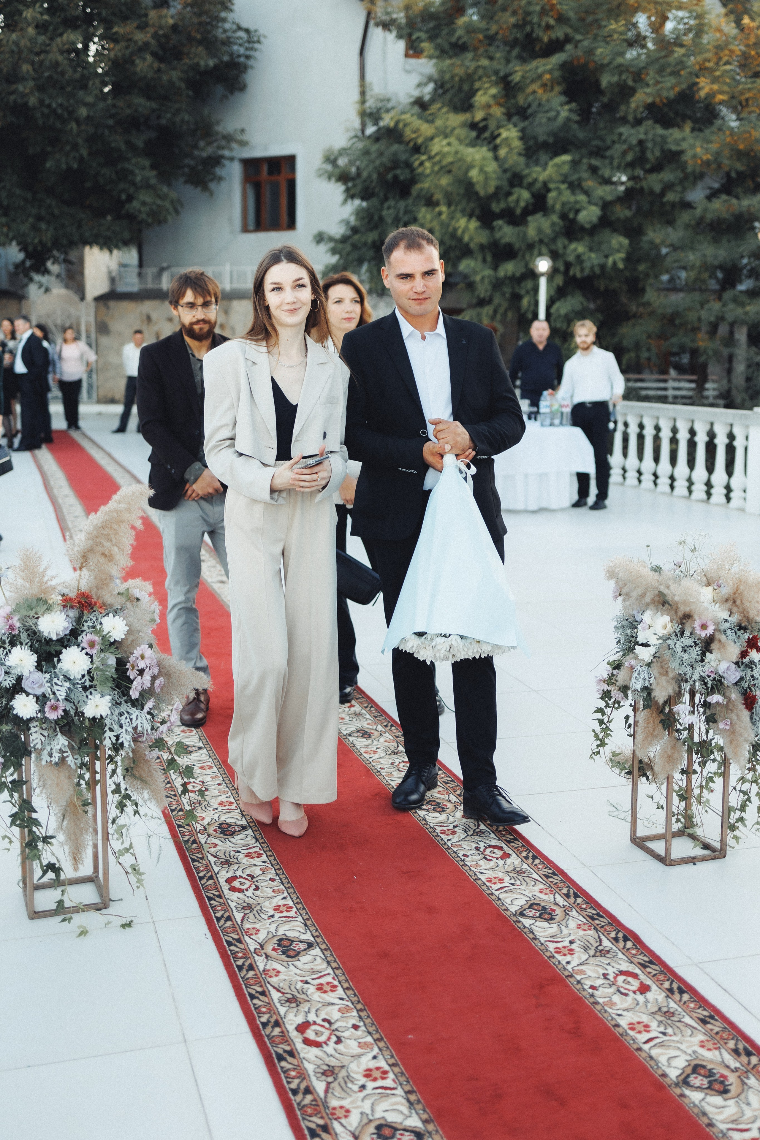 X & S. Fotograful evenimentului tău